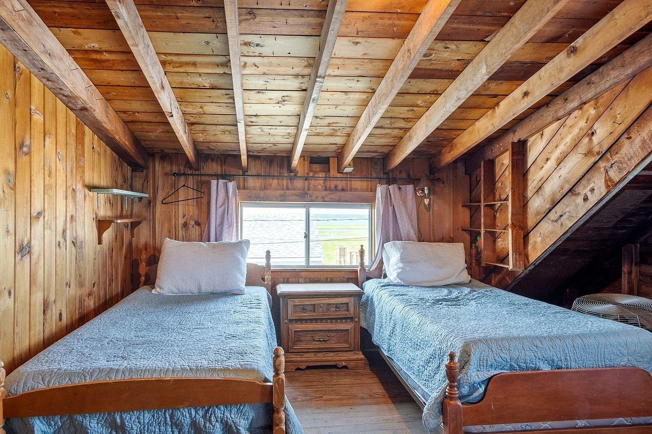 22-24 Perkins Avenue Property Photo 21