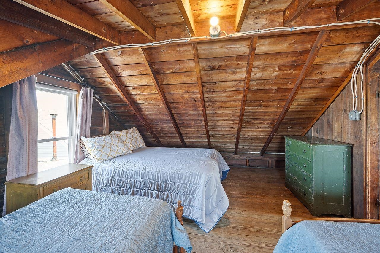 22-24 Perkins Avenue Property Photo 23