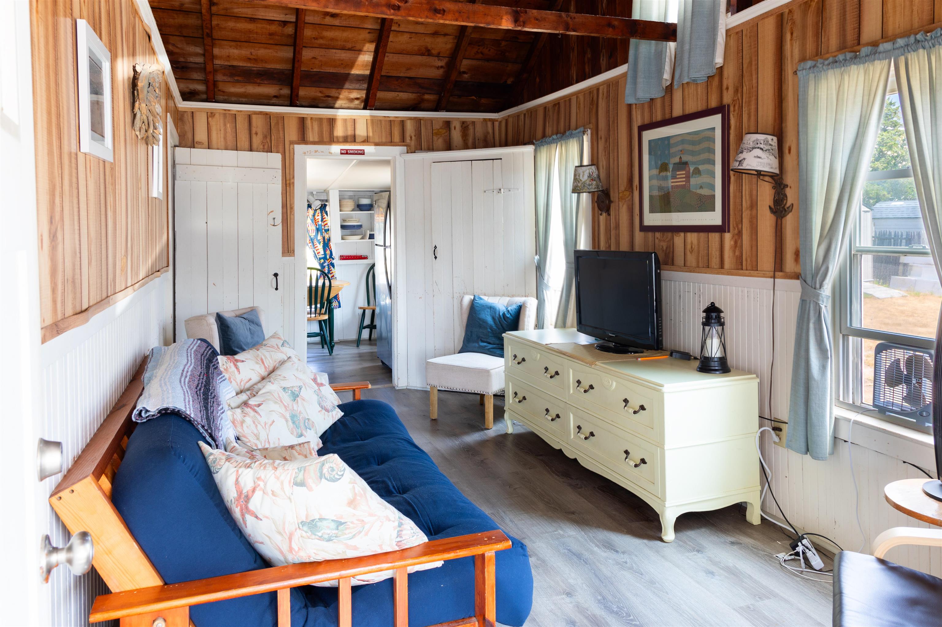 22-24 Perkins Avenue Property Photo 27