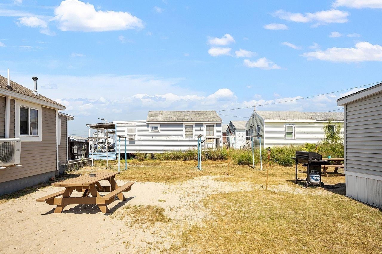 22-24 Perkins Avenue Property Photo 35