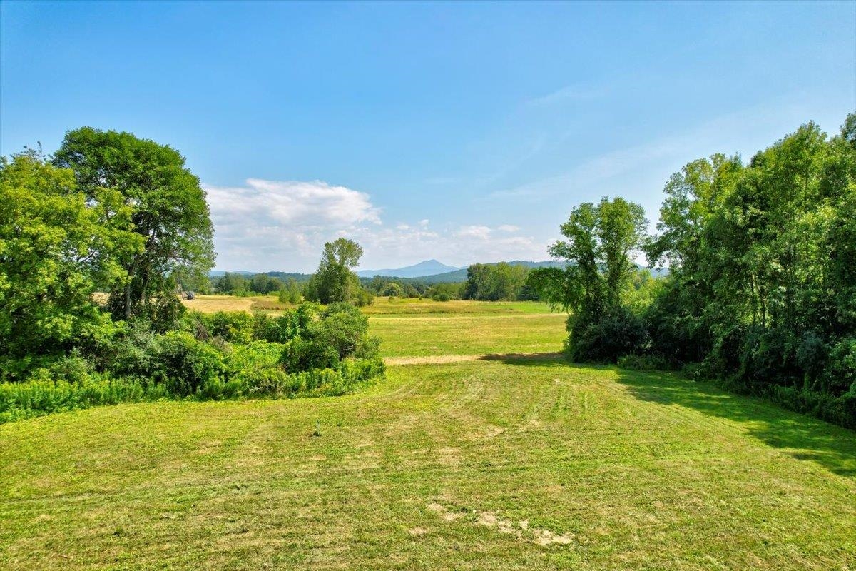 1876 Mountain View Road Property Photo 1