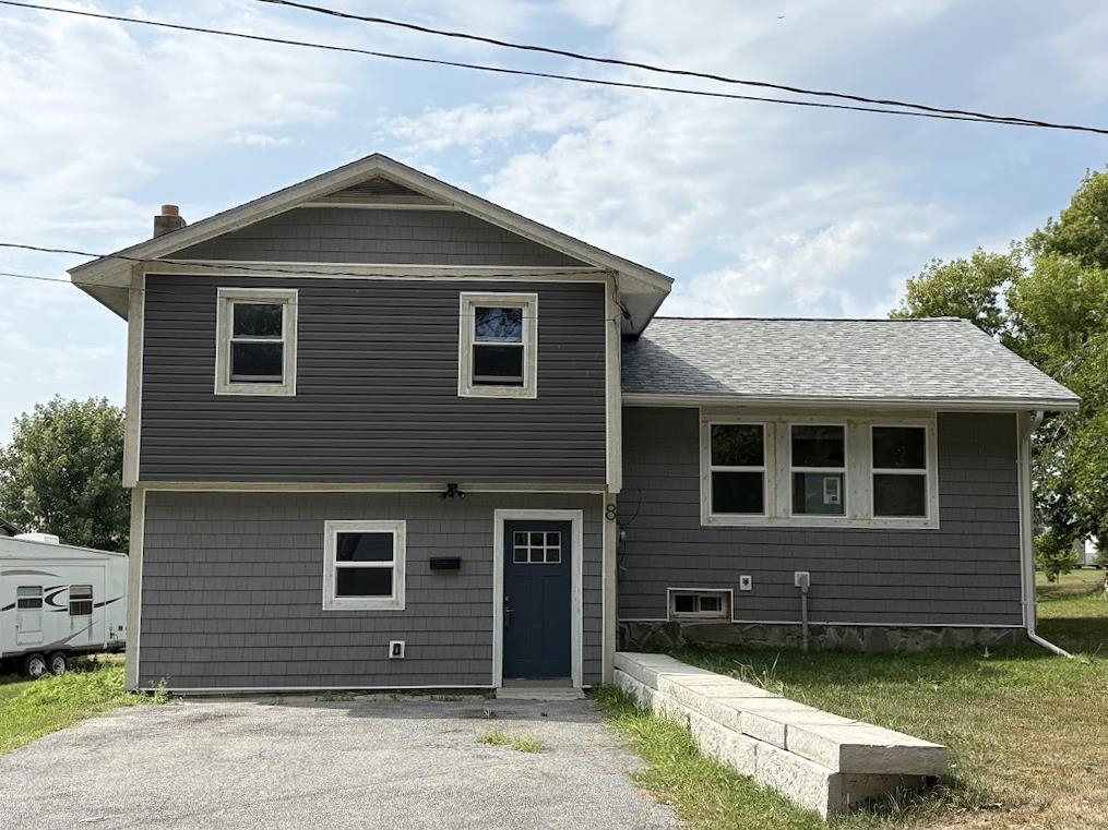 8 Hillside Acres Property Photo 1