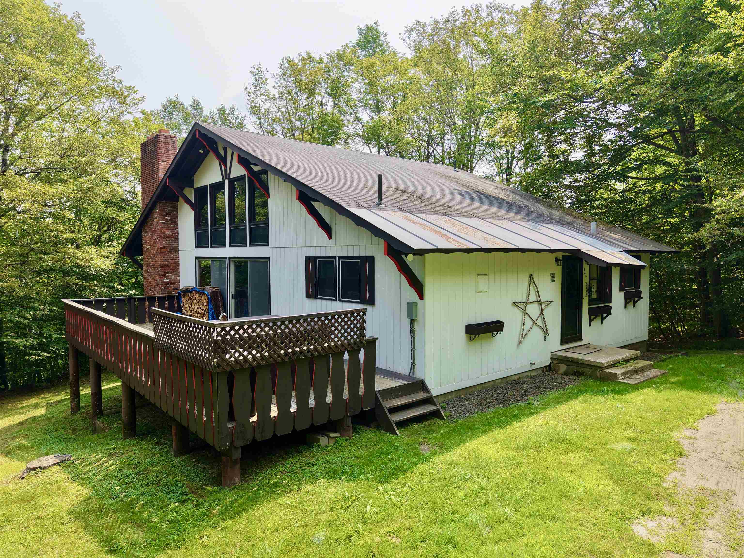 345 Village Road Property Photo 1