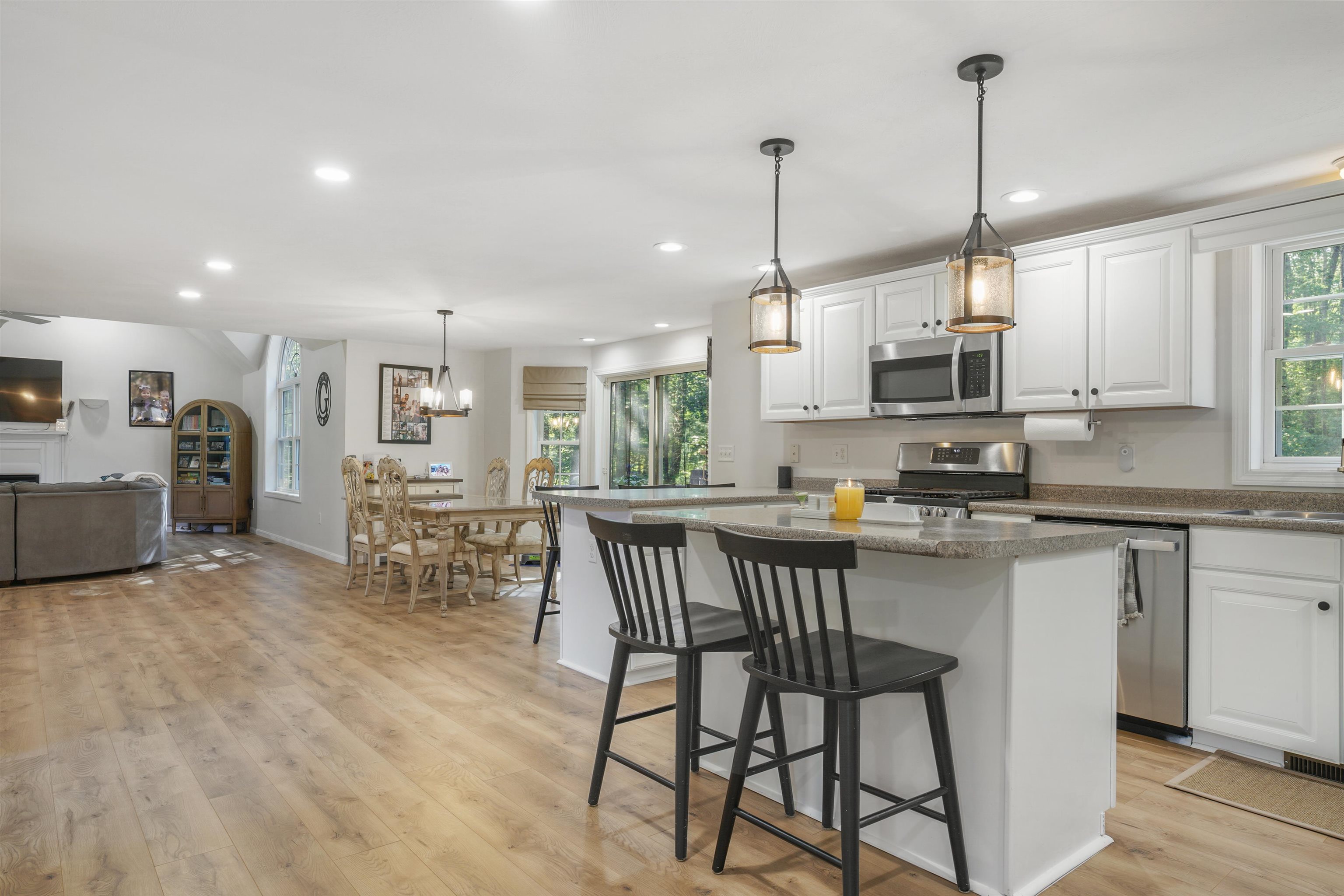 34 Gabrielle Drive Property Photo 5