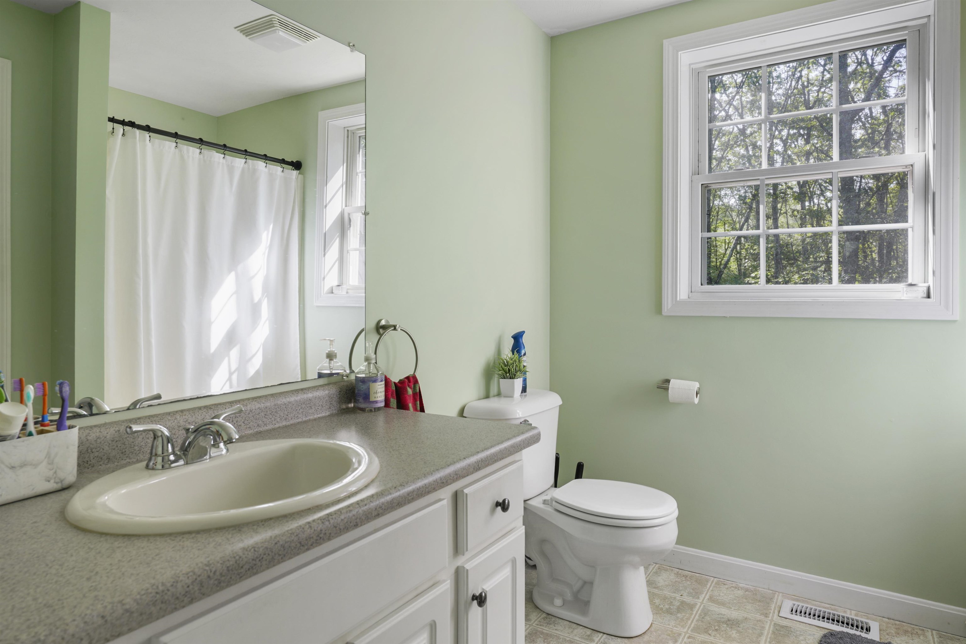 34 Gabrielle Drive Property Photo 28