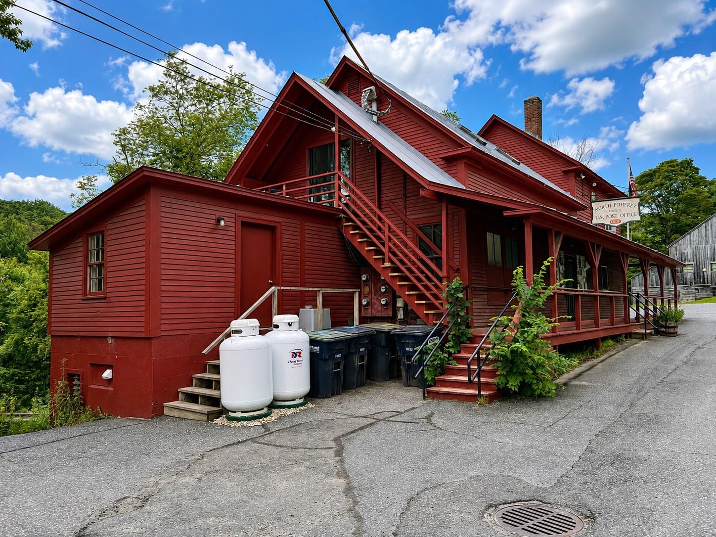 7868 Pomfret Road Property Photo 2