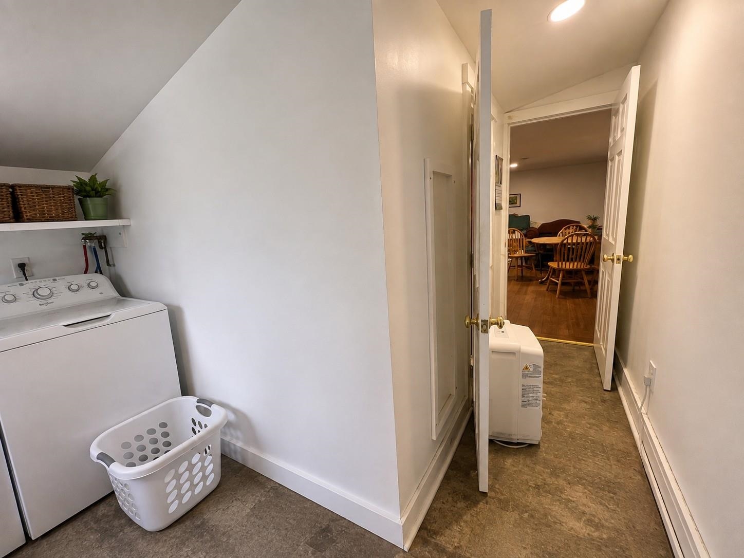 7868 Pomfret Road Property Photo 8