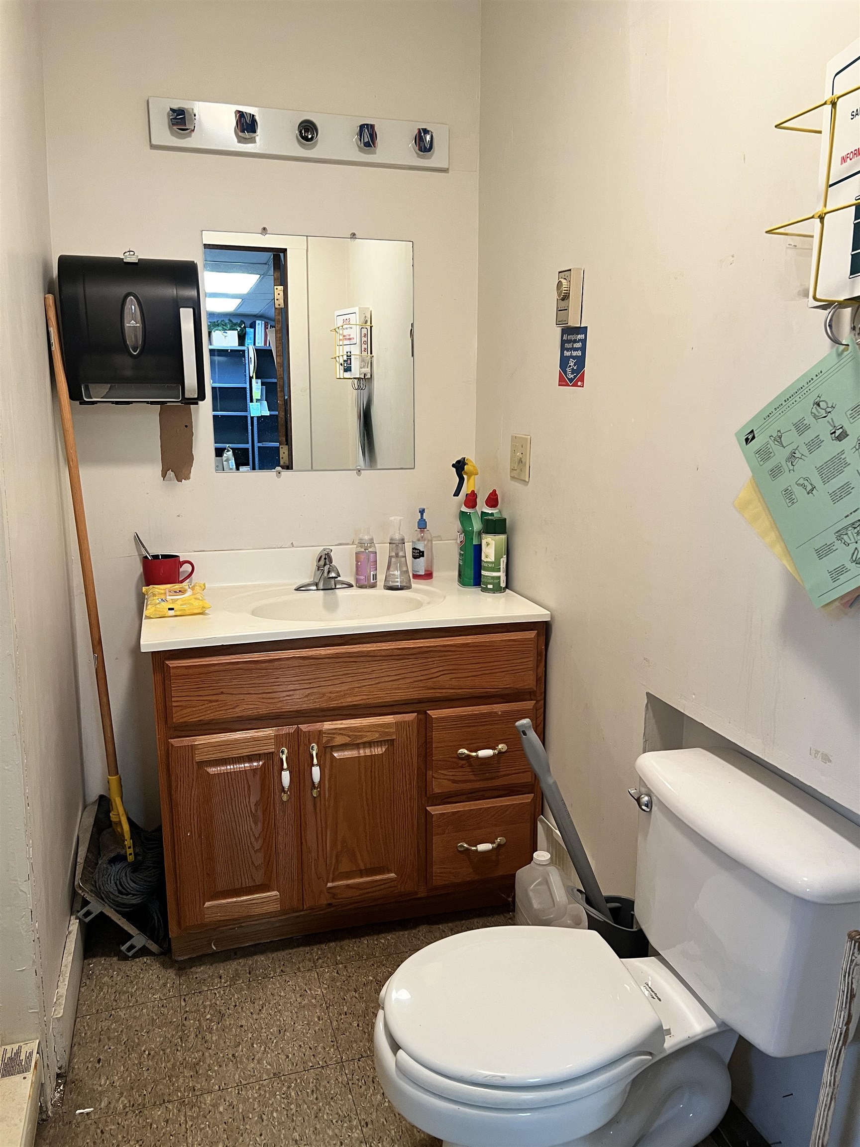 7868 Pomfret Road Property Photo 11