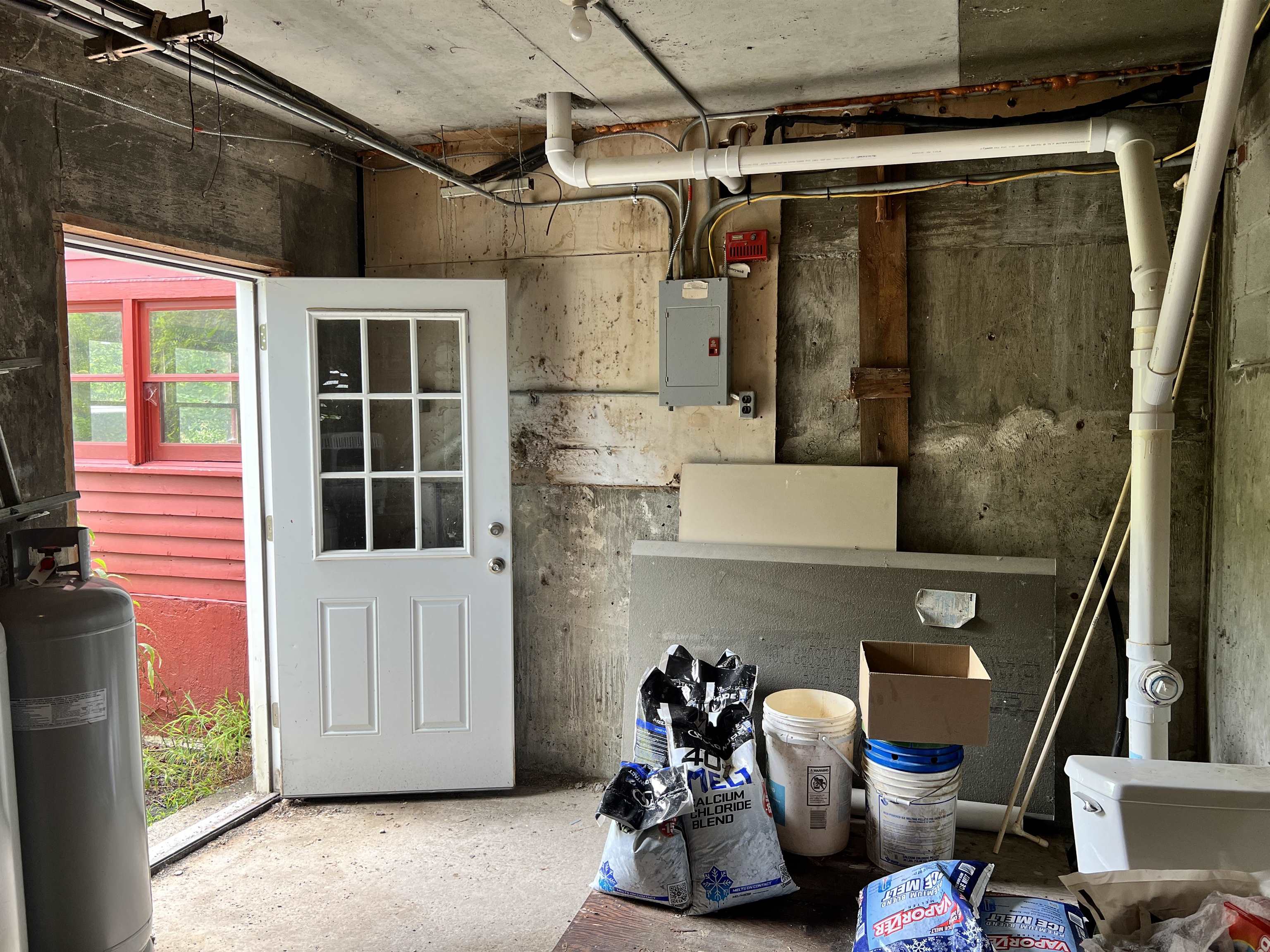 7868 Pomfret Road Property Photo 18