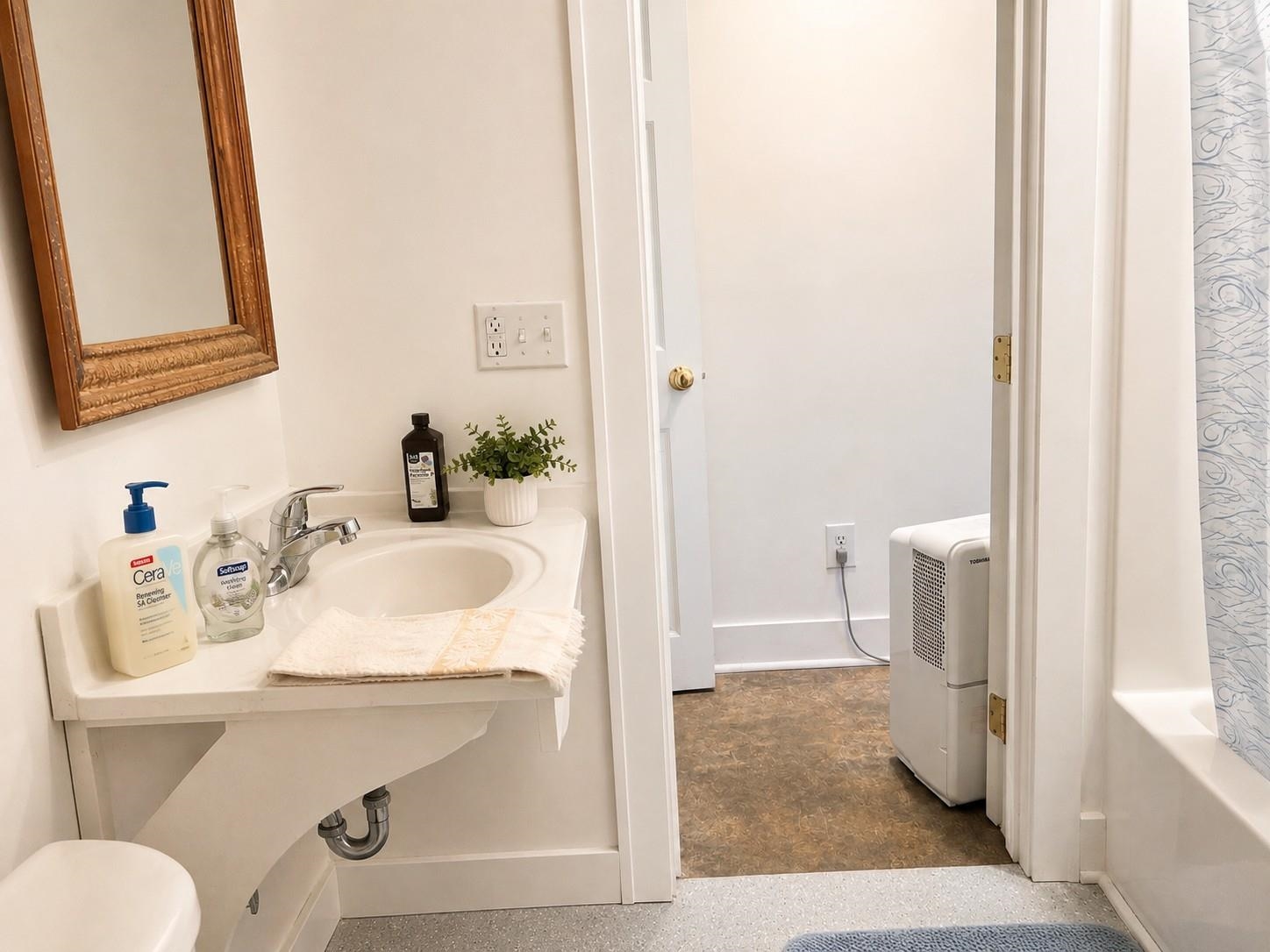 7868 Pomfret Road Property Photo 18