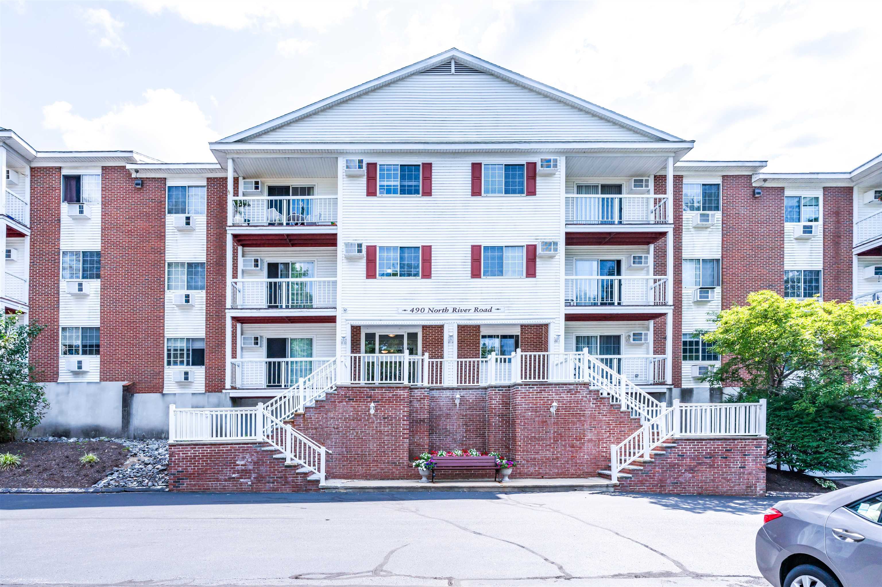 490 River Road Property Photo 1