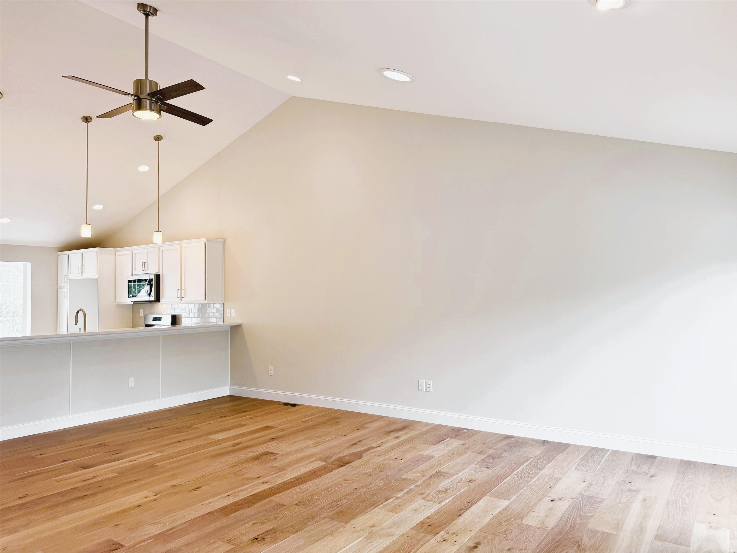 3b Connor Court Property Photo 8