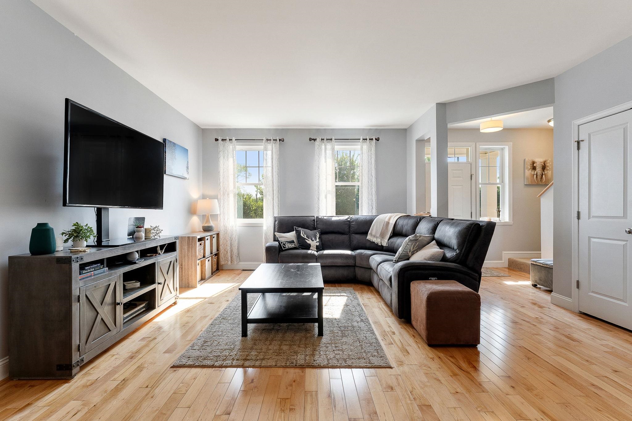 472 Zephyr Road Property Photo 5