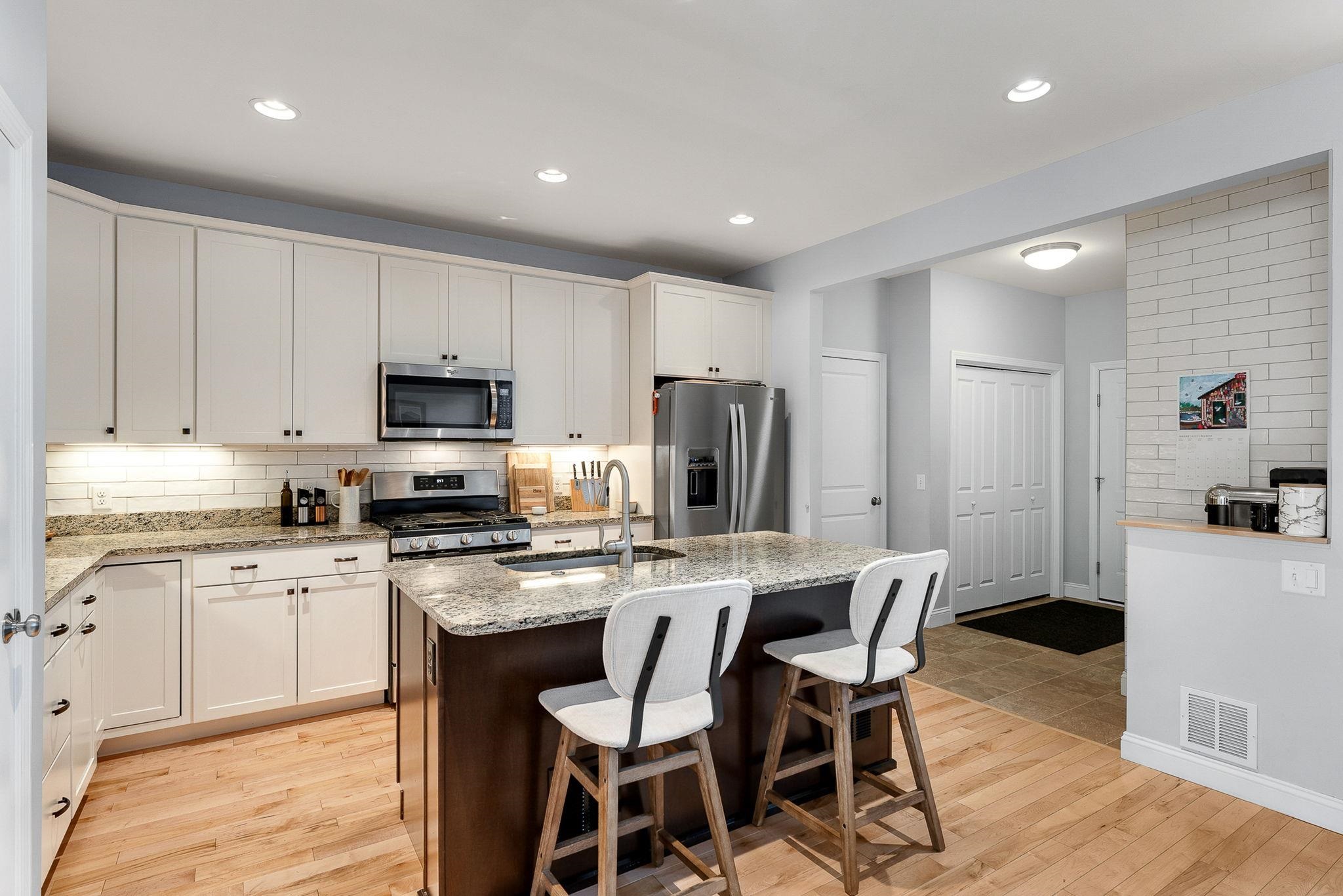 472 Zephyr Road Property Photo 13