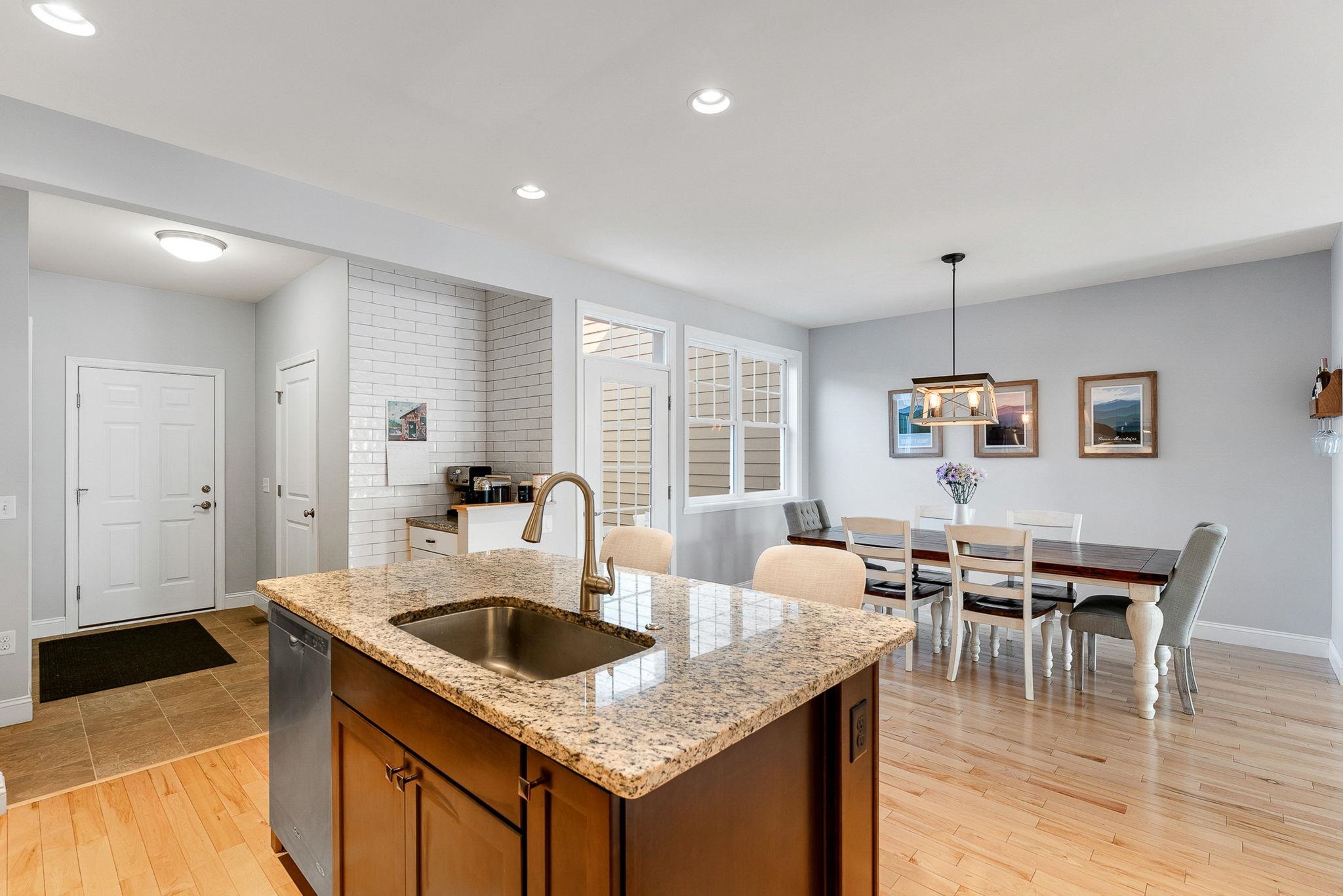 472 Zephyr Road Property Photo 14