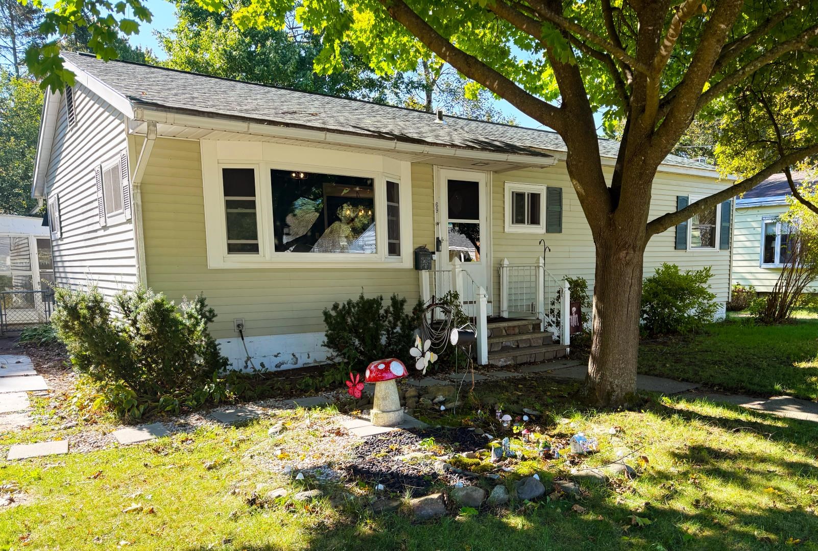 69 Arlington Court Property Photo 1