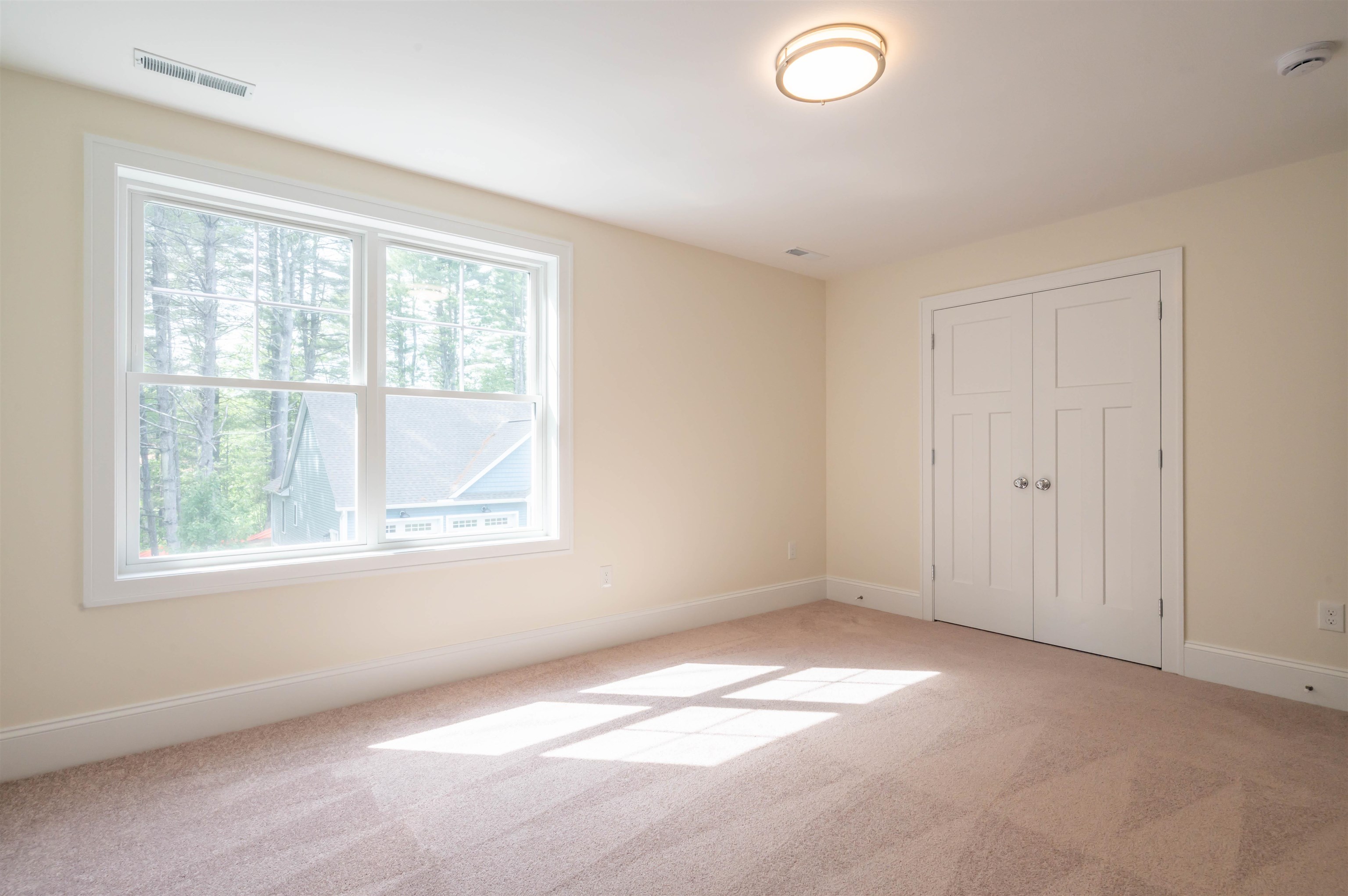 6 Wilderness Drive Property Photo 4