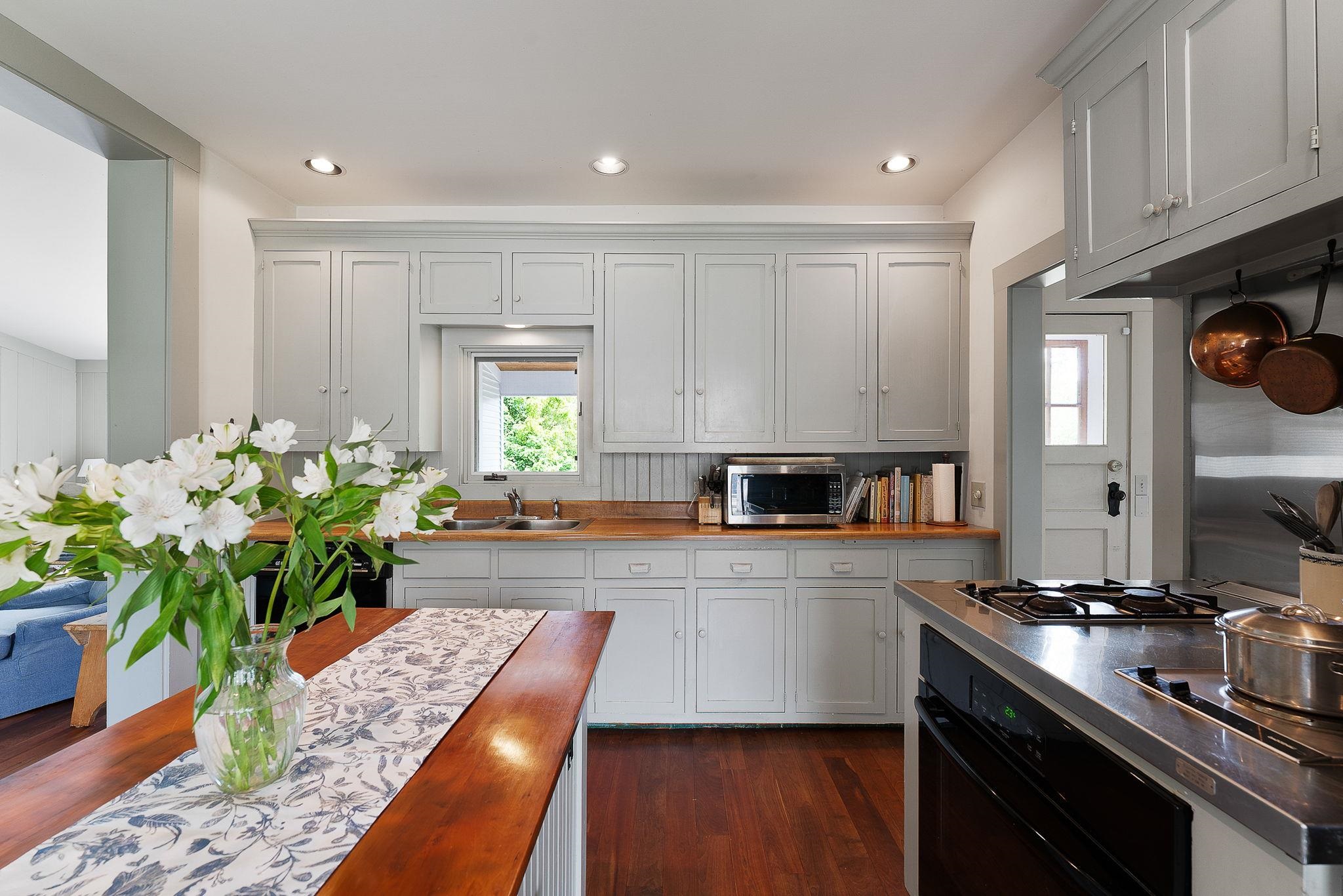 5285 Main Street Property Photo 24