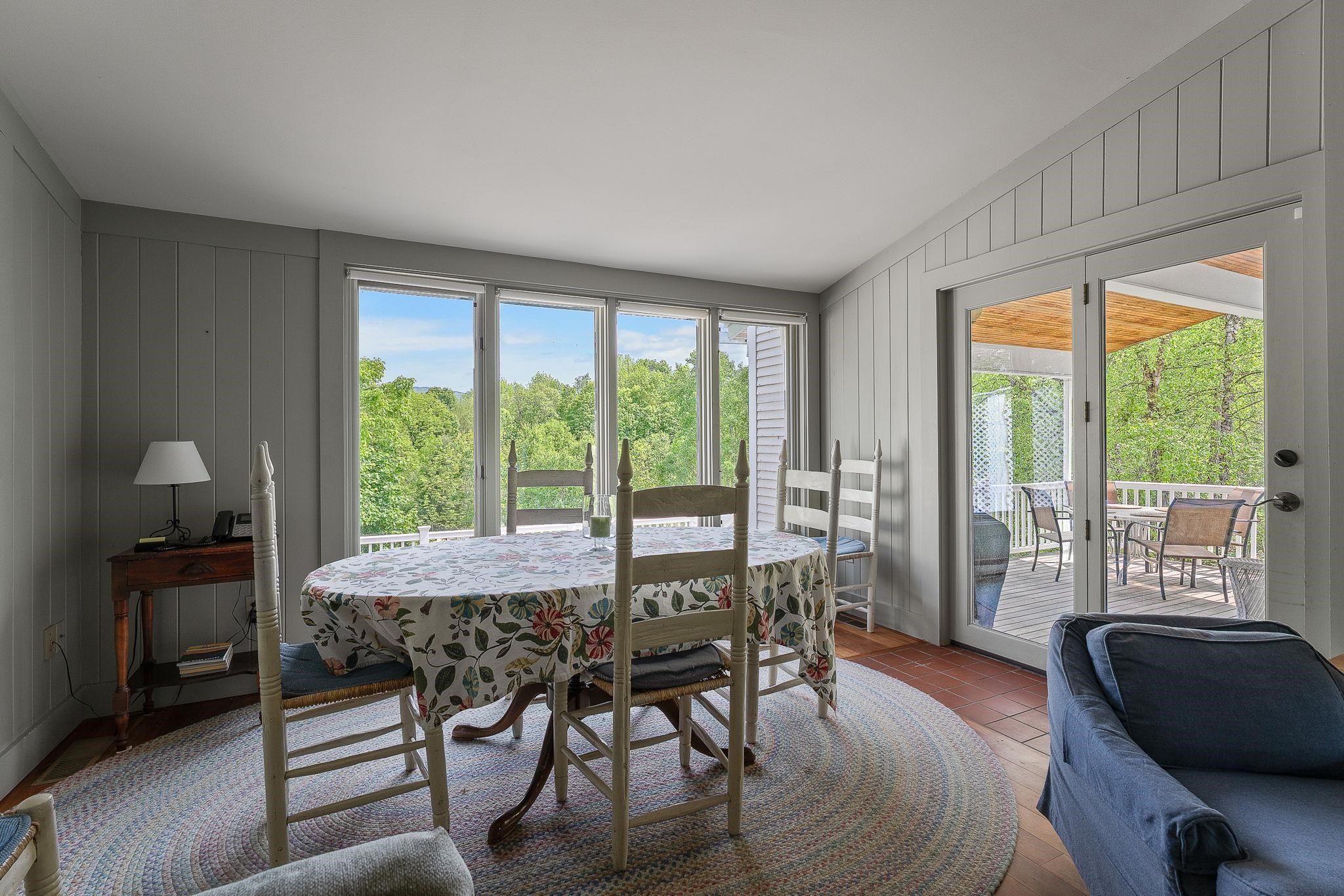 5285 Main Street Property Photo 28