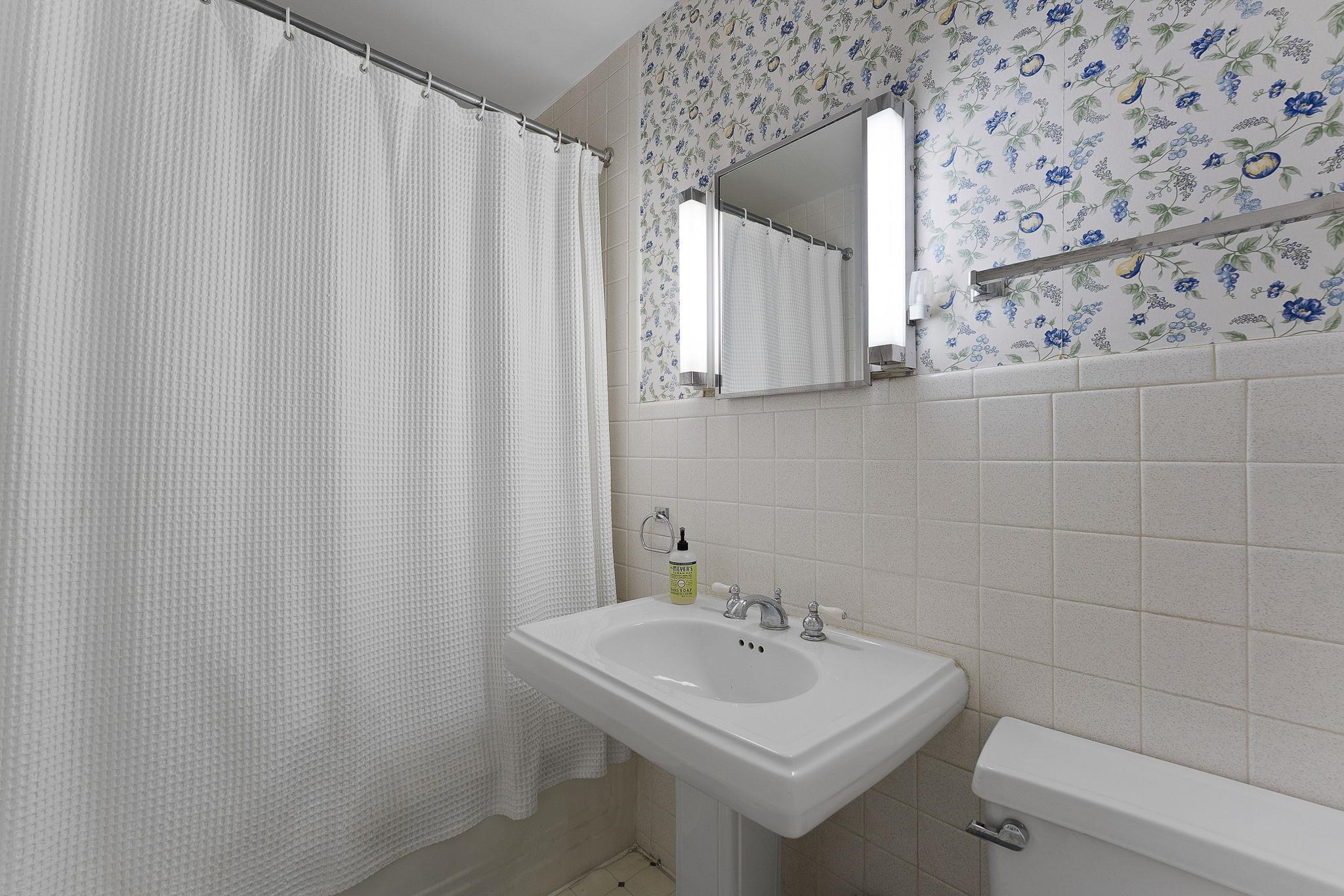 5285 Main Street Property Photo 34