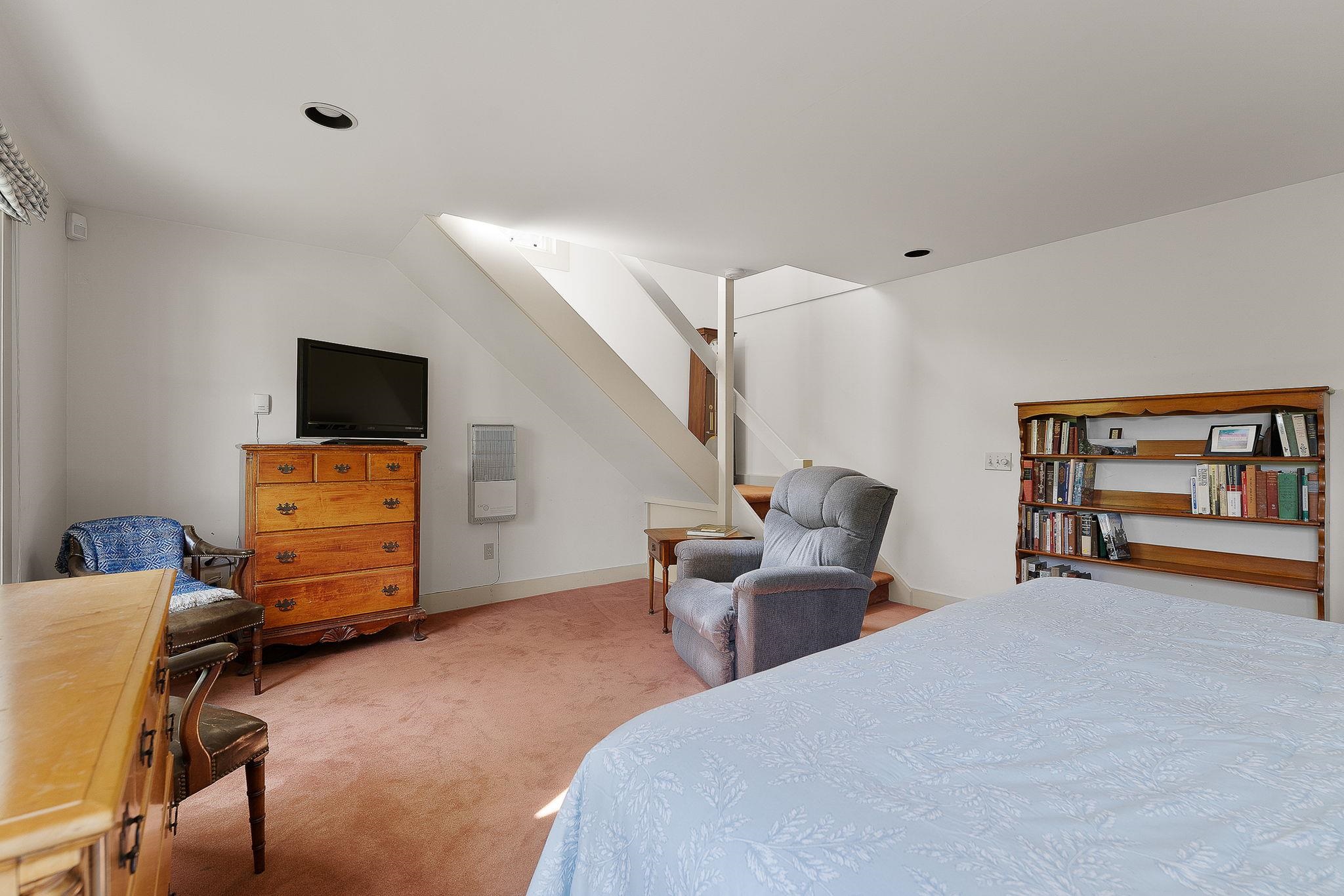 5285 Main Street Property Photo 38