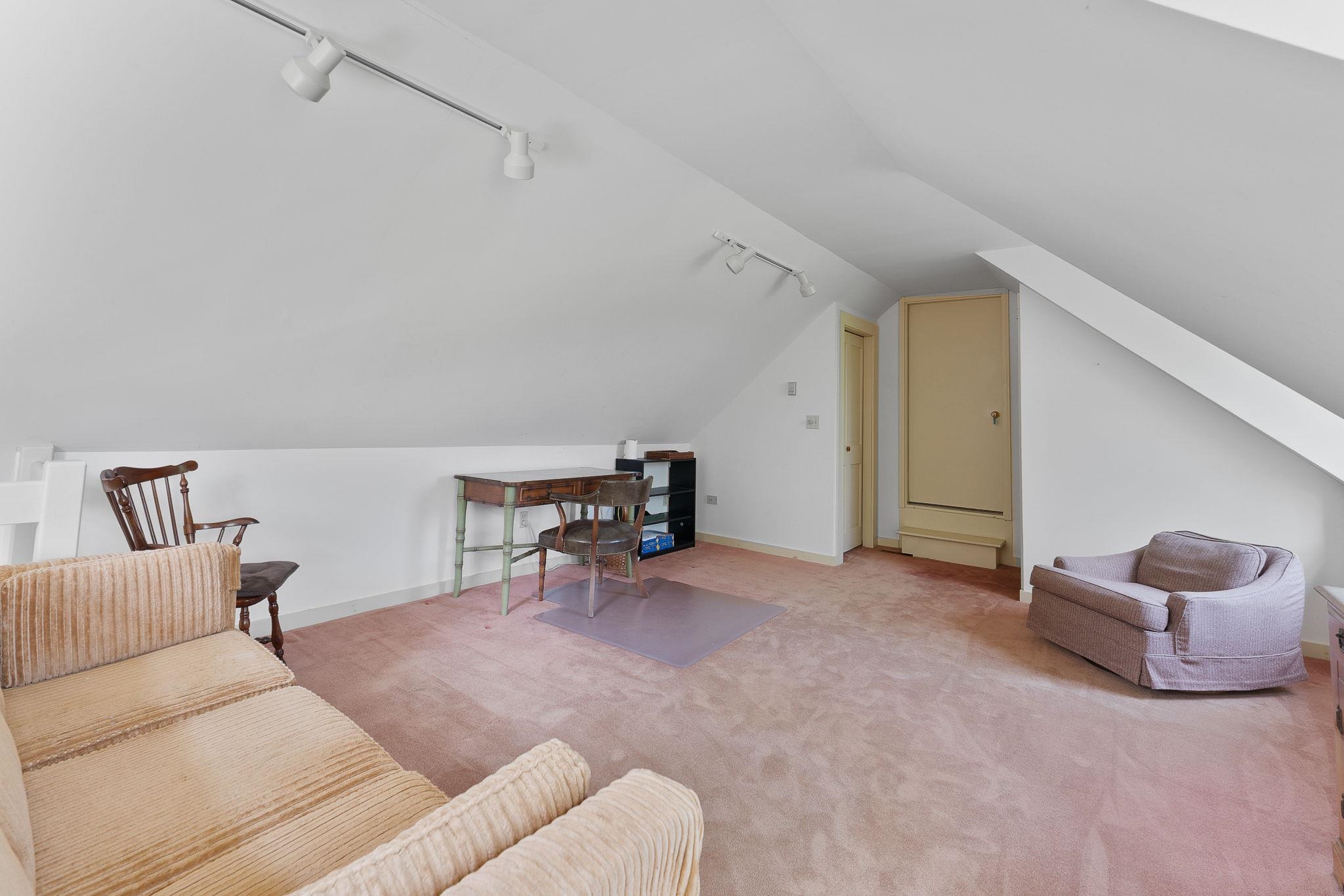 5285 Main Street Property Photo 39