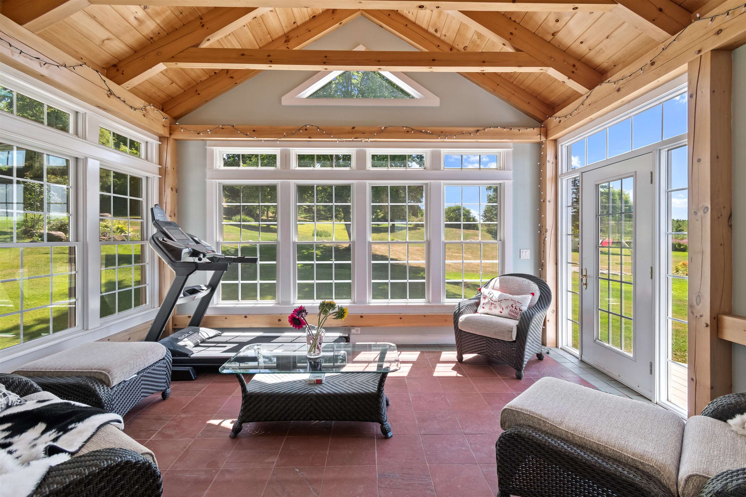 4351 Crown Point Road Property Photo 6