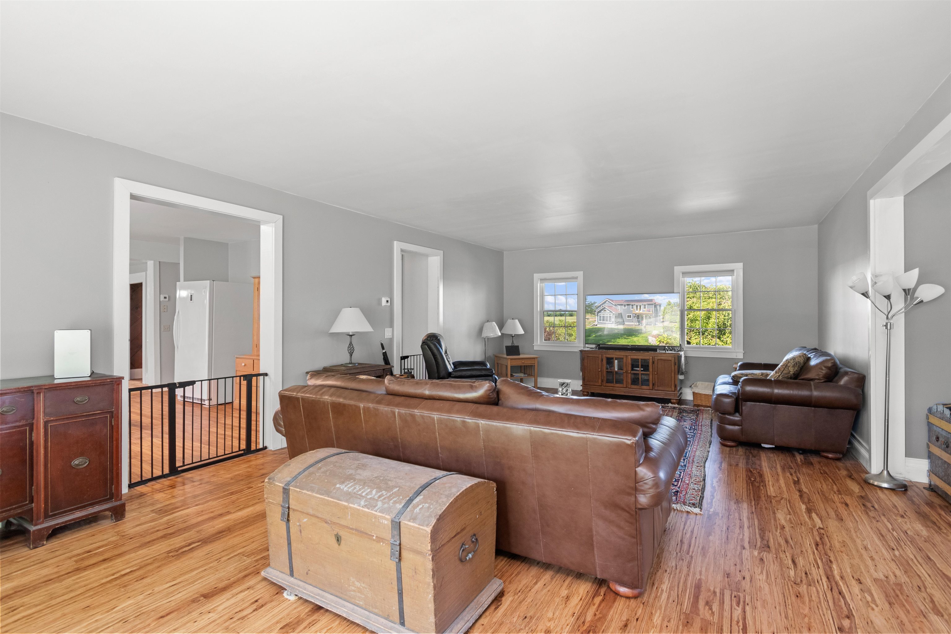 4351 Crown Point Road Property Photo 8