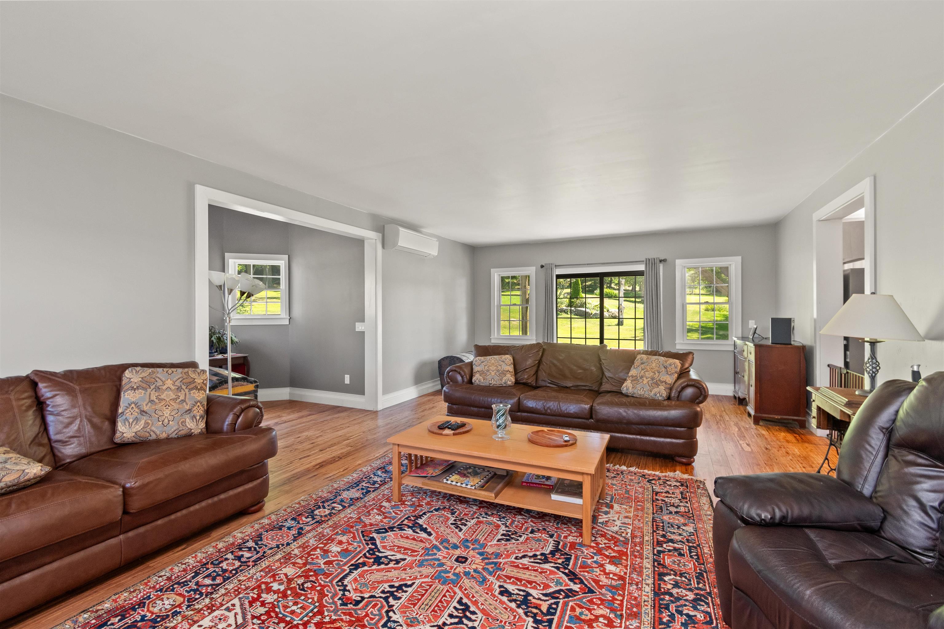 4351 Crown Point Road Property Photo 10