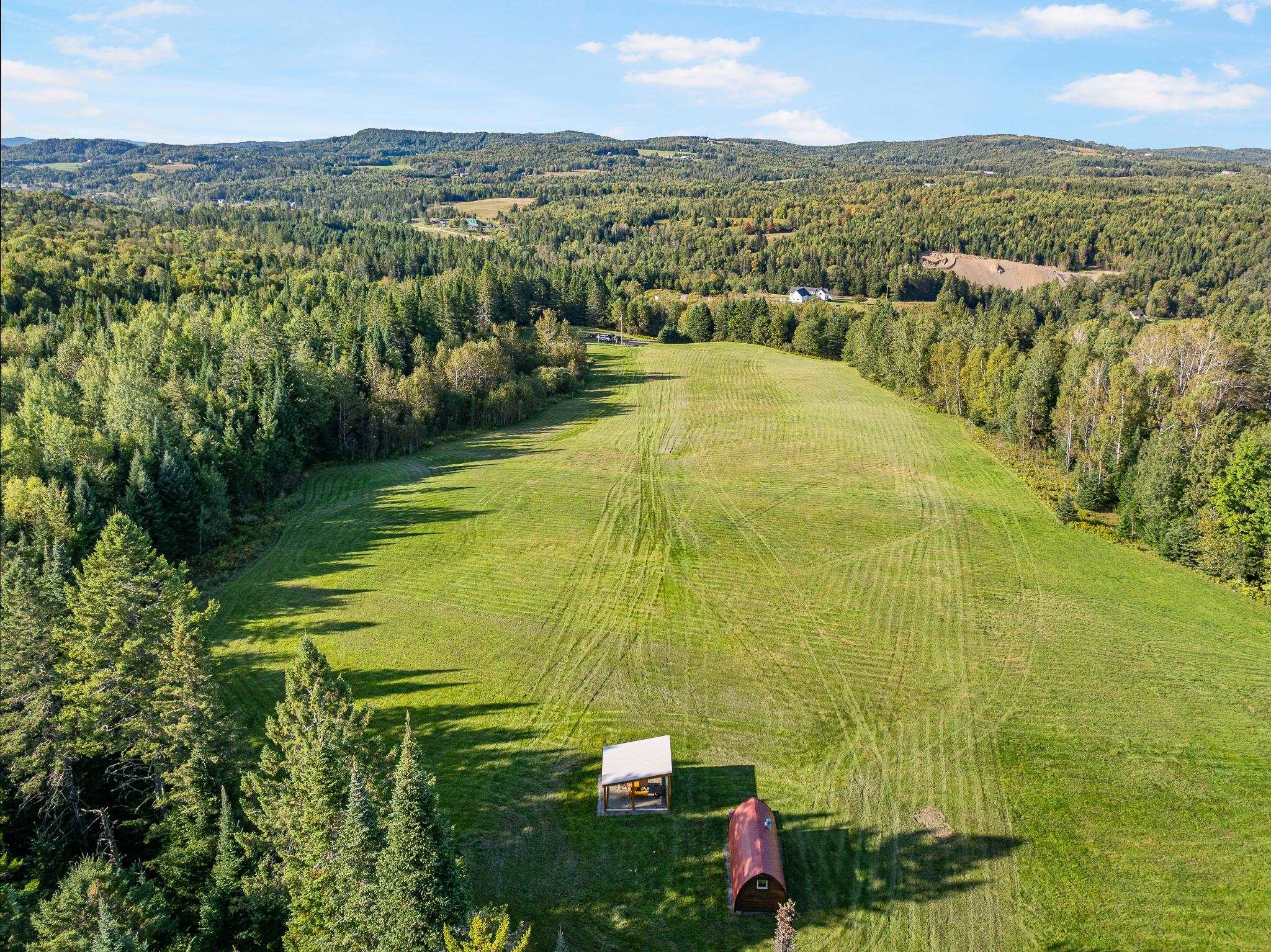 Off Harry's Way Property Photo 1
