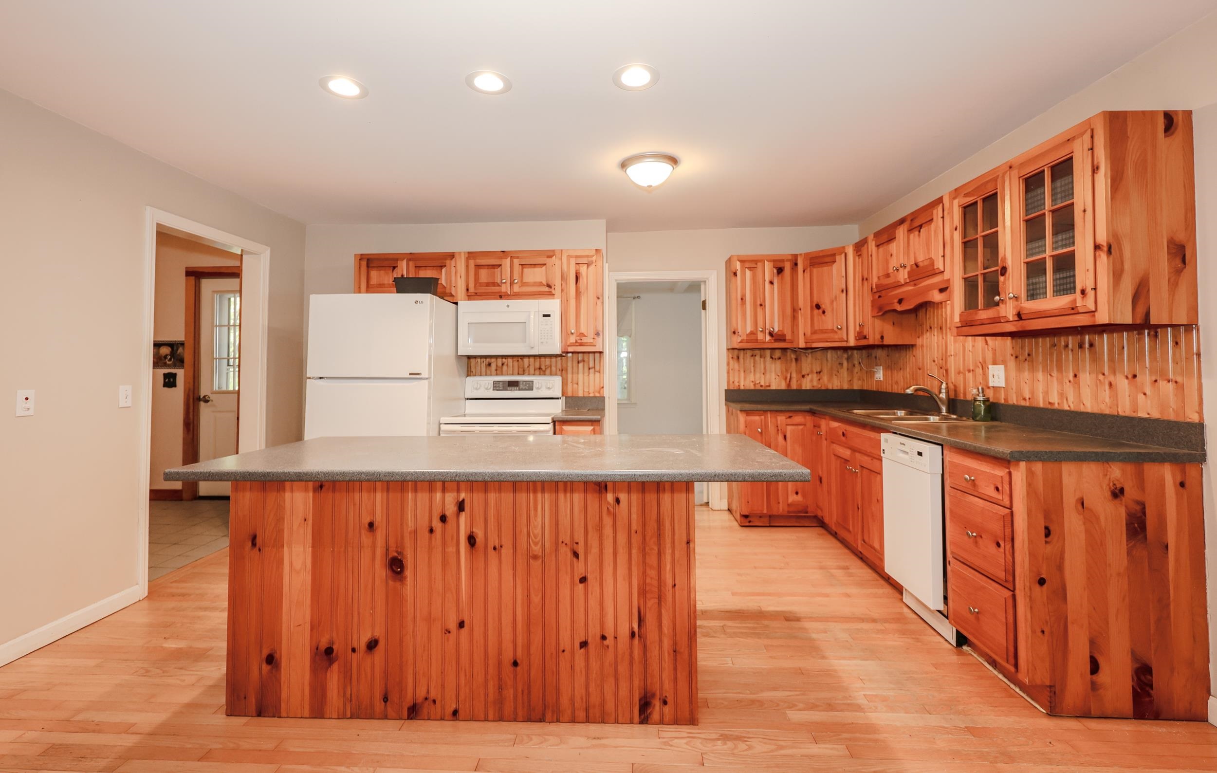 55 Holbrook Hill Road Property Photo 17