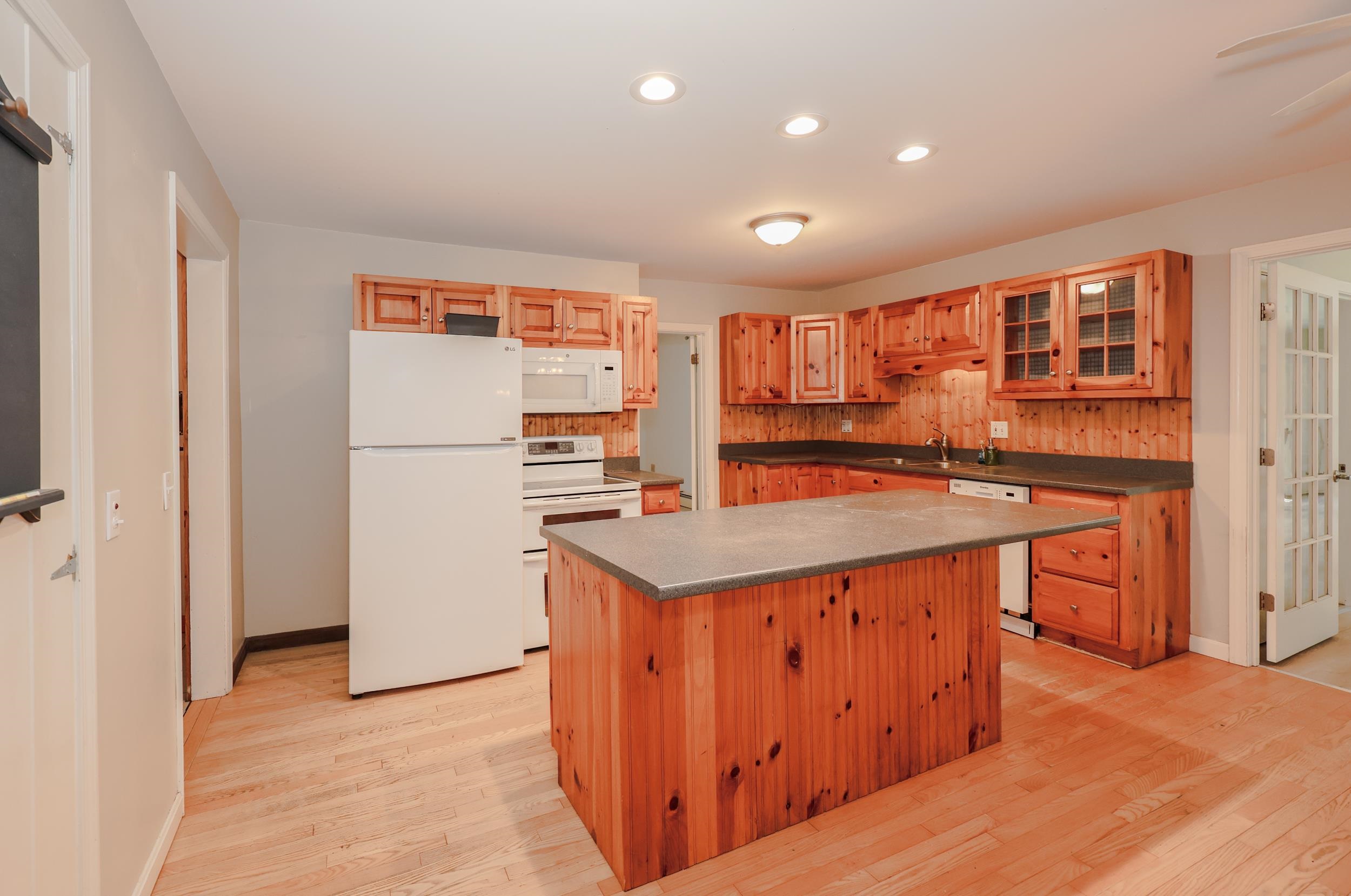 55 Holbrook Hill Road Property Photo 18