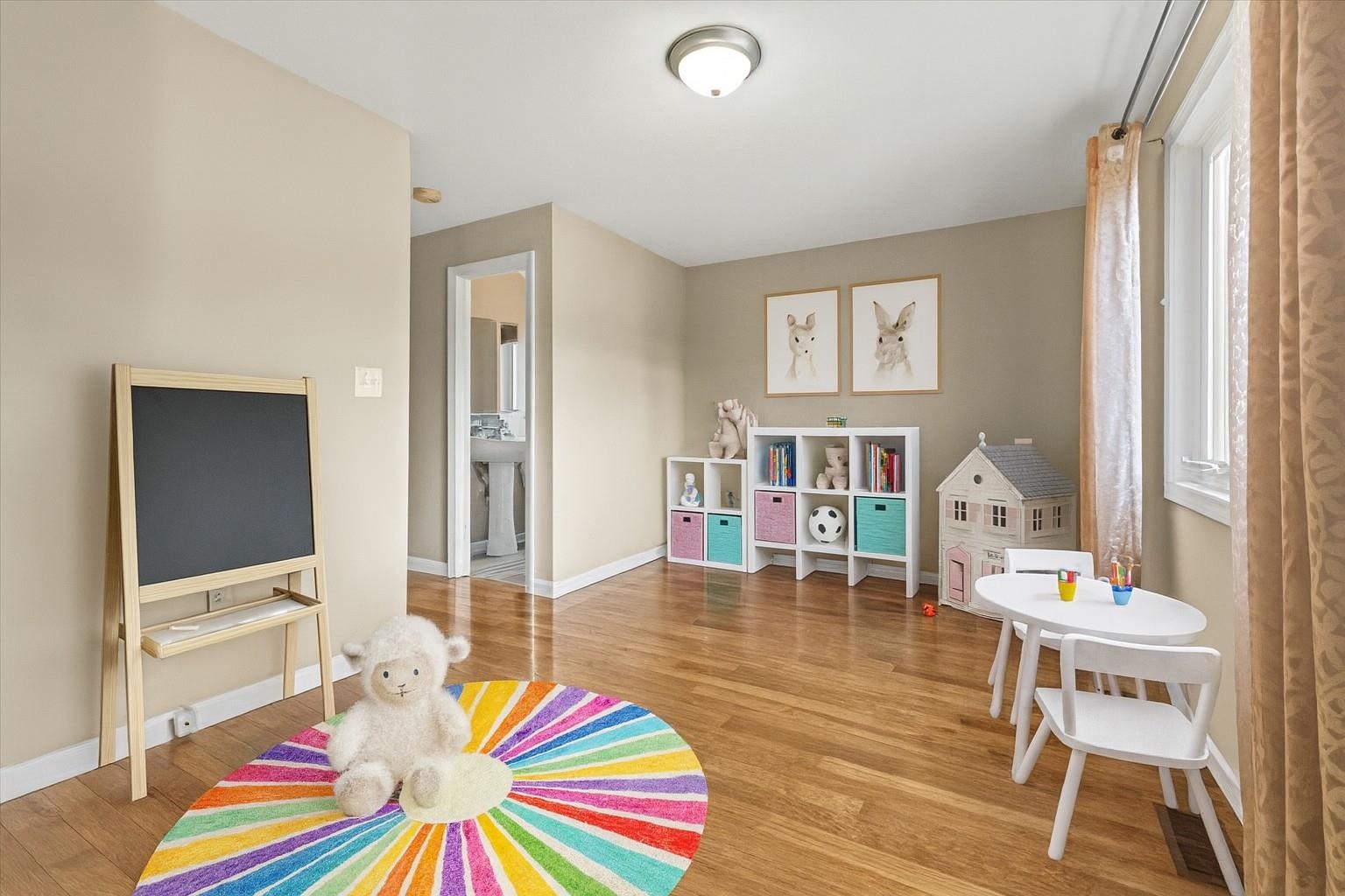 27 Country Hill Road Property Photo 16