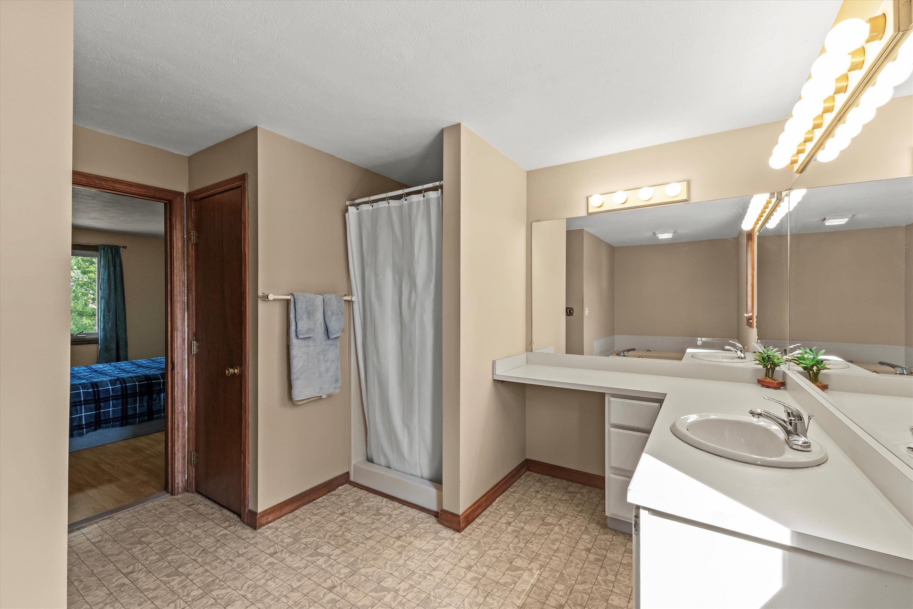 27 Country Hill Road Property Photo 20