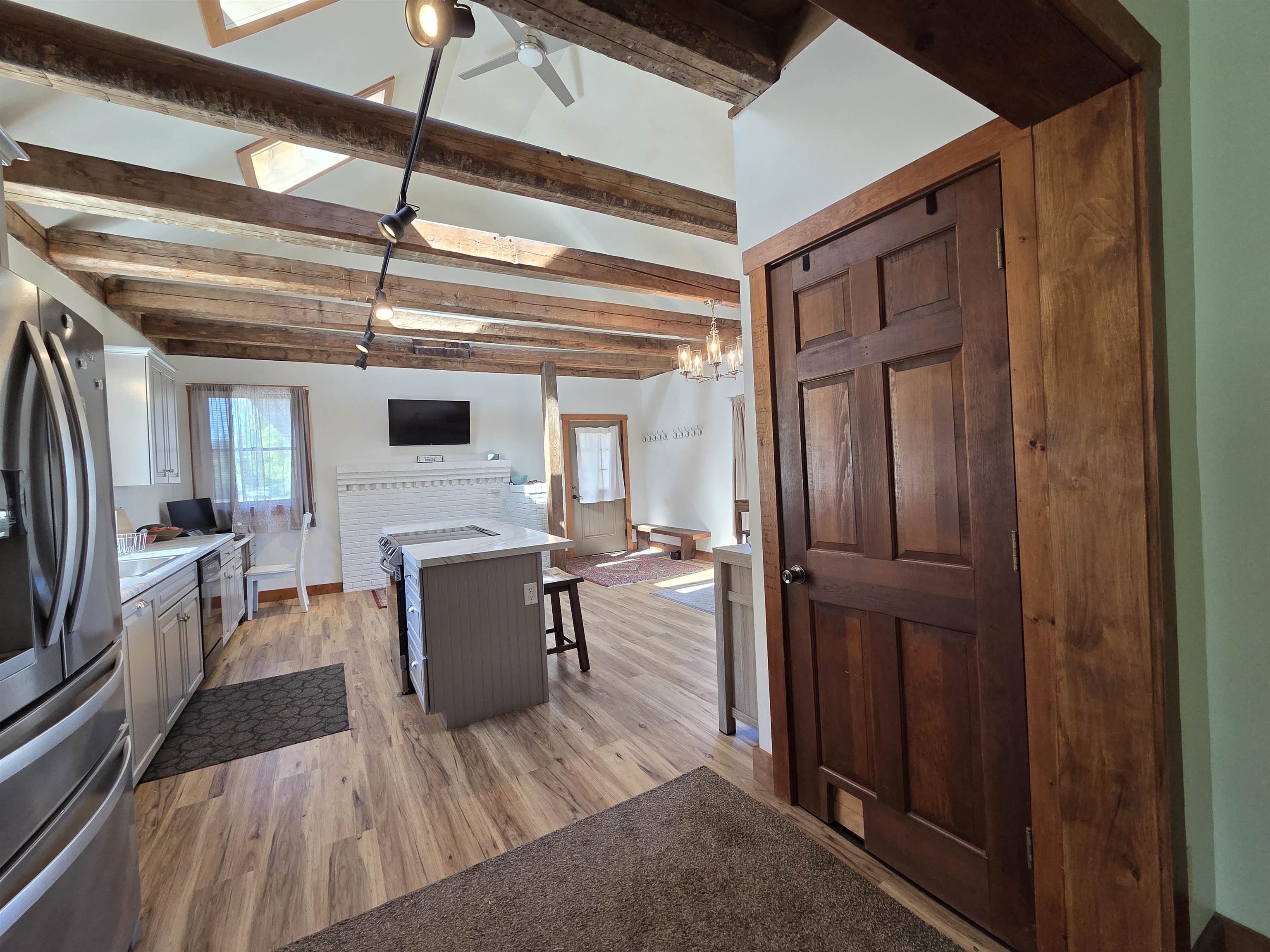 1065 Higgins Hill Road Property Photo 14