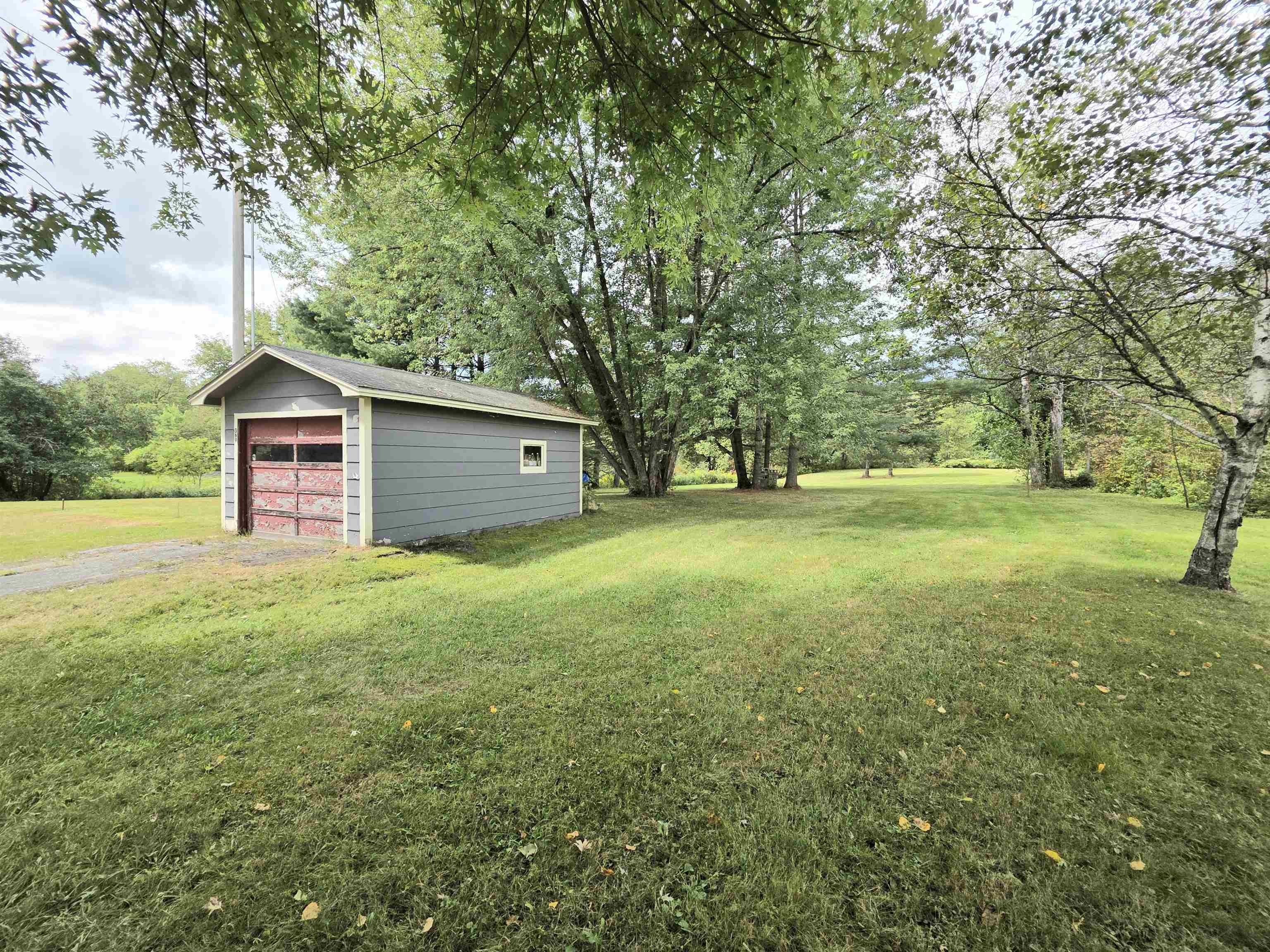 369 Hall Stream Road Property Photo 3