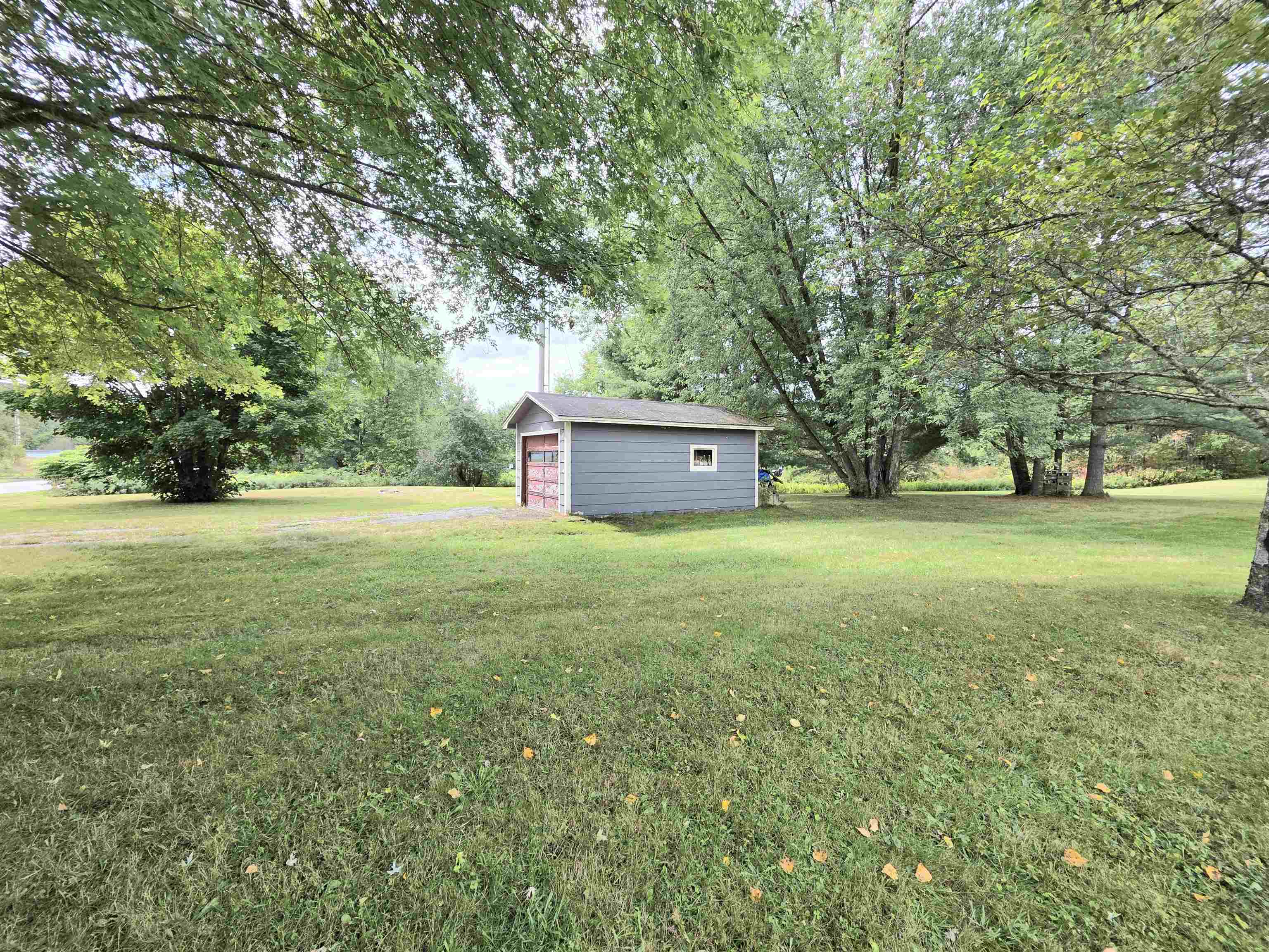 369 Hall Stream Road Property Photo 5