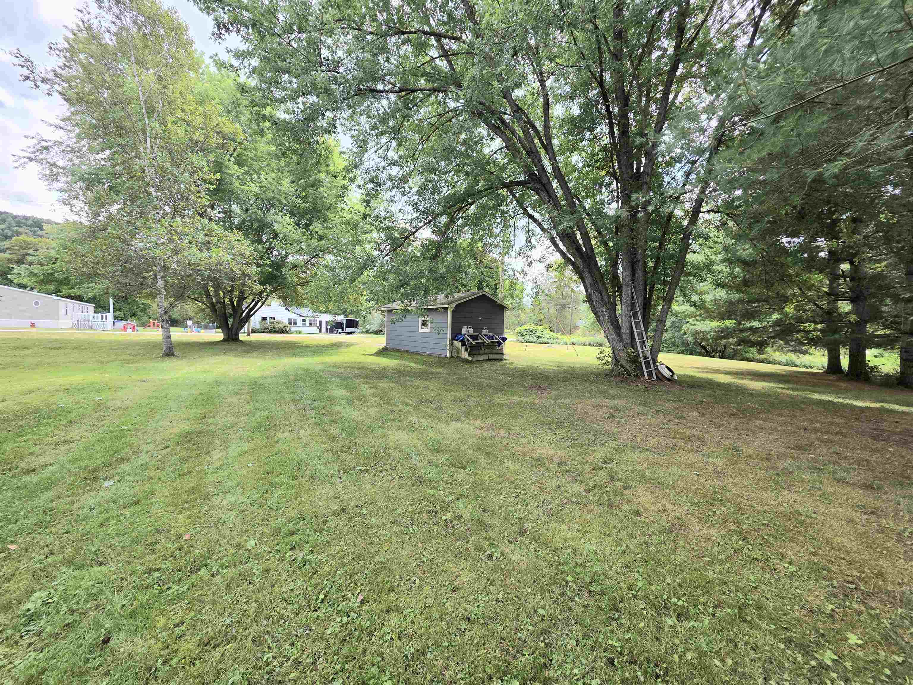 369 Hall Stream Road Property Photo 6