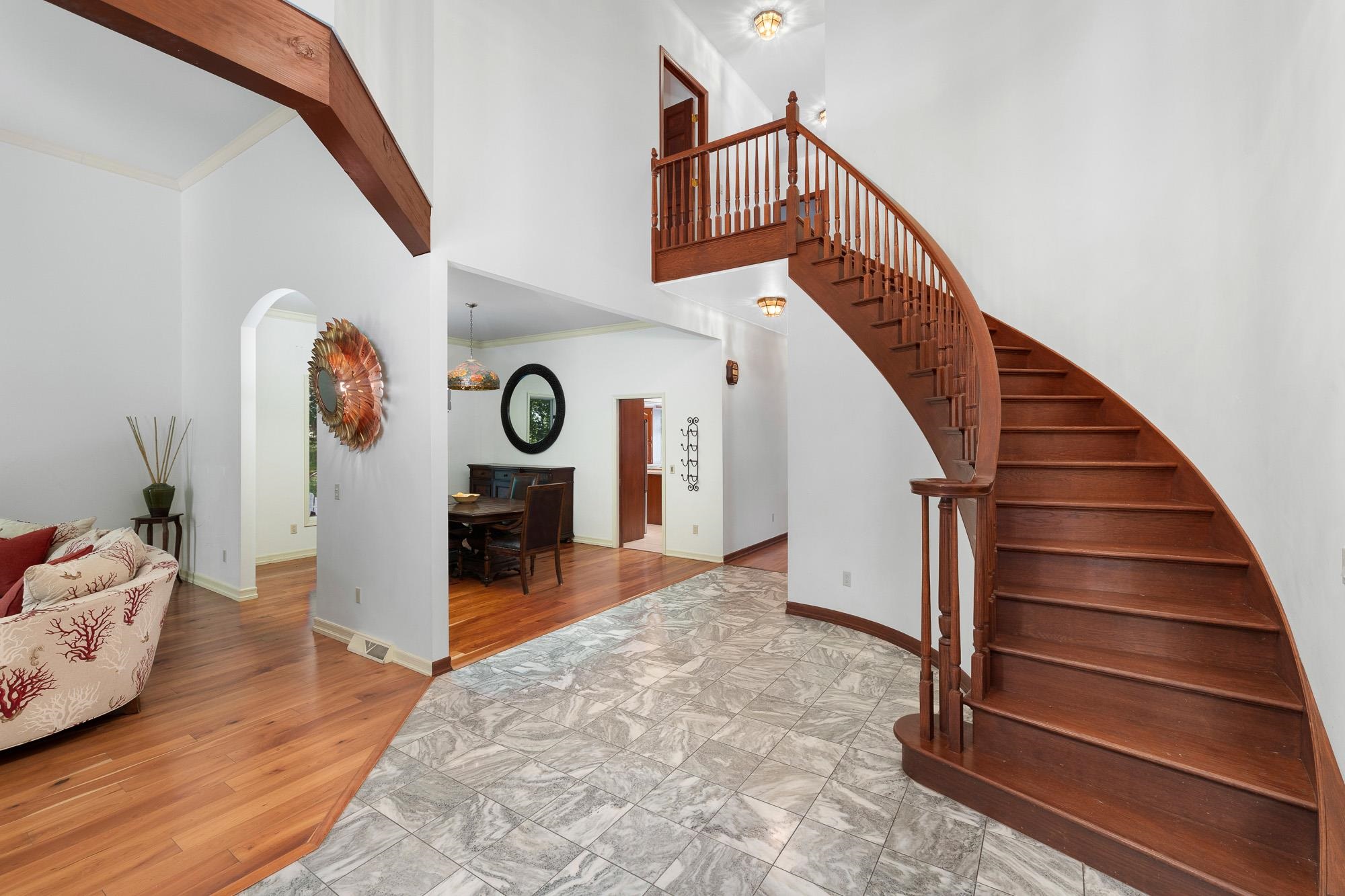 932 Mcnamara Road Property Photo 10
