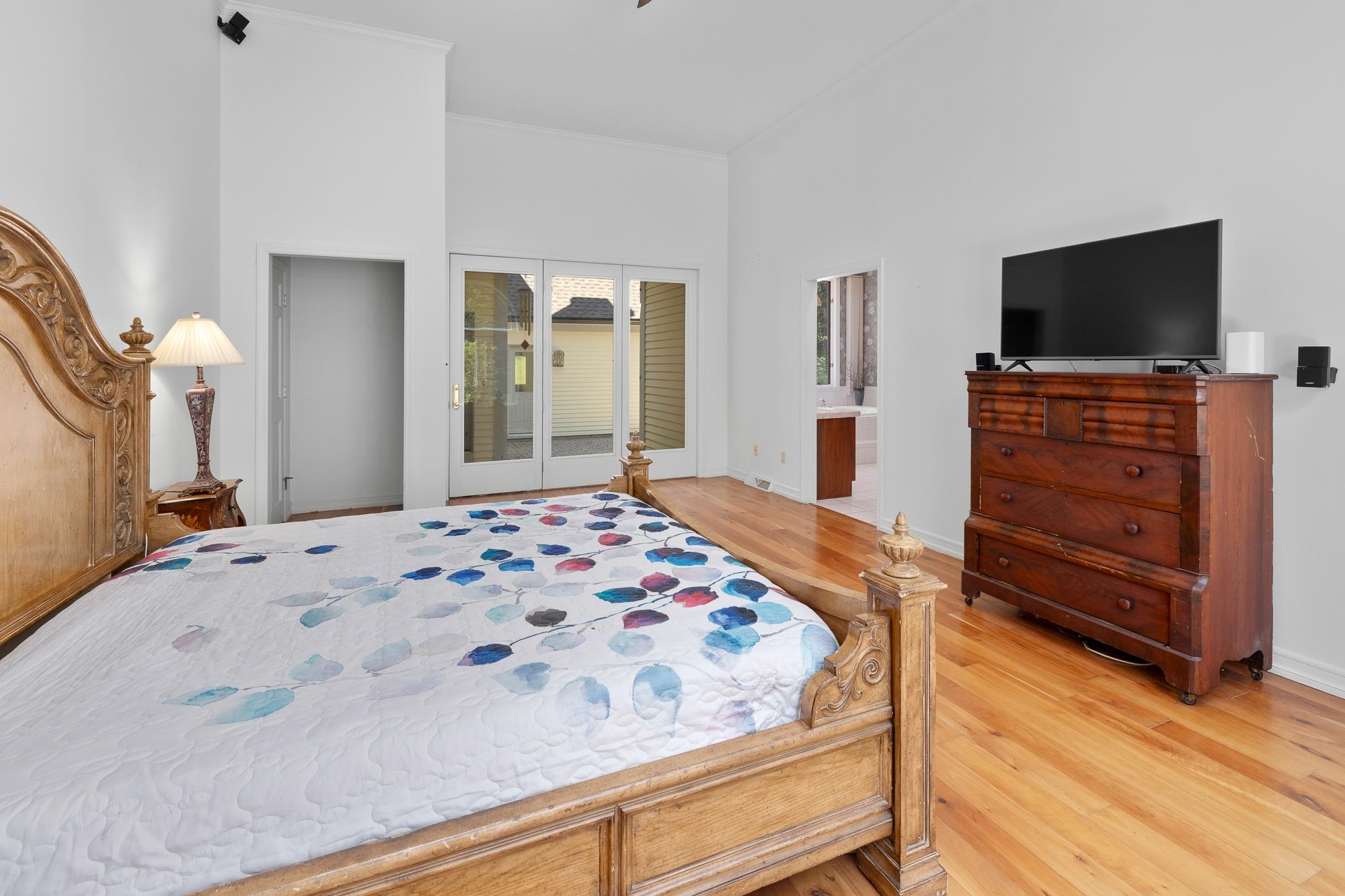 932 Mcnamara Road Property Photo 28