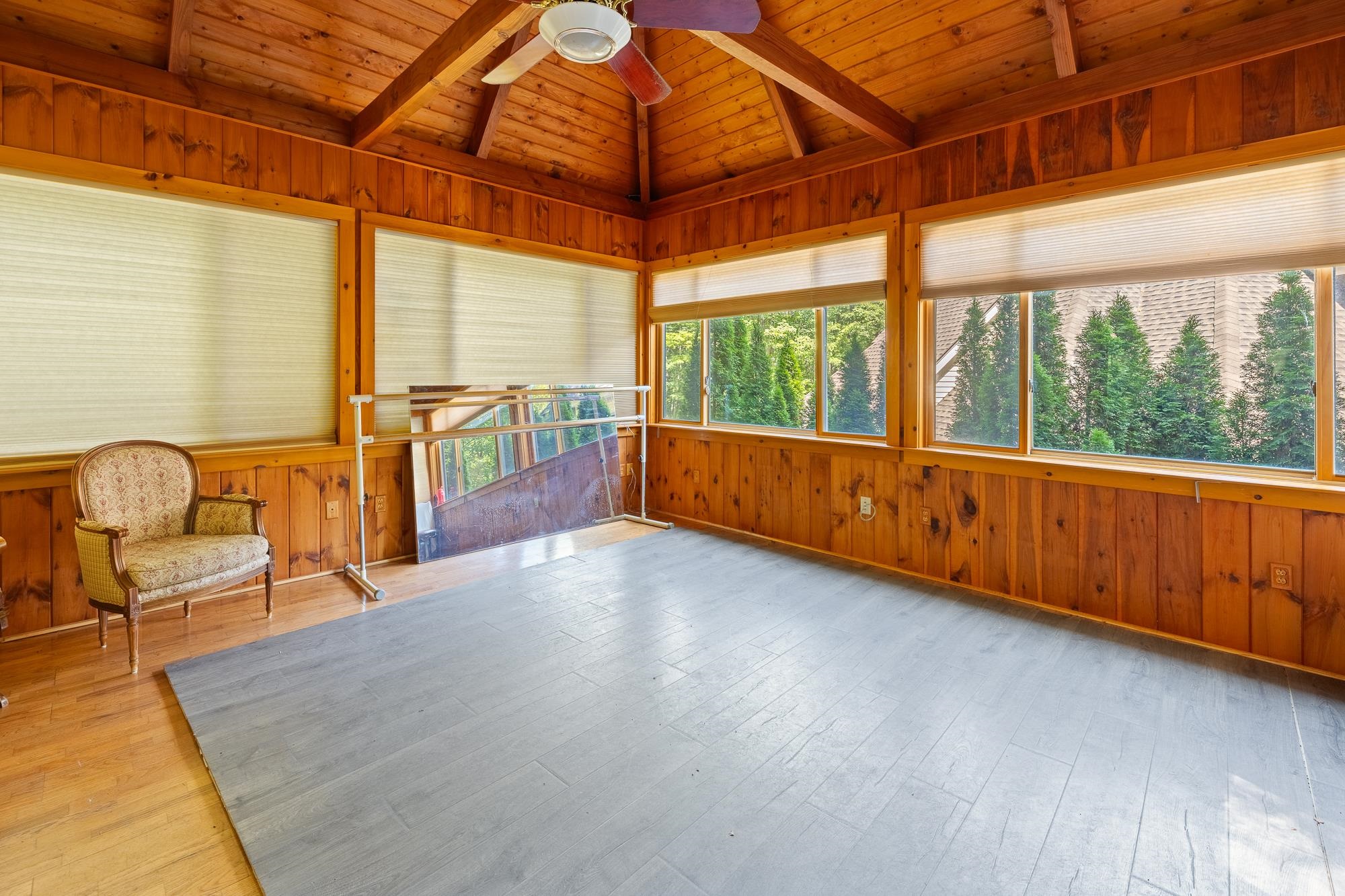 932 Mcnamara Road Property Photo 35