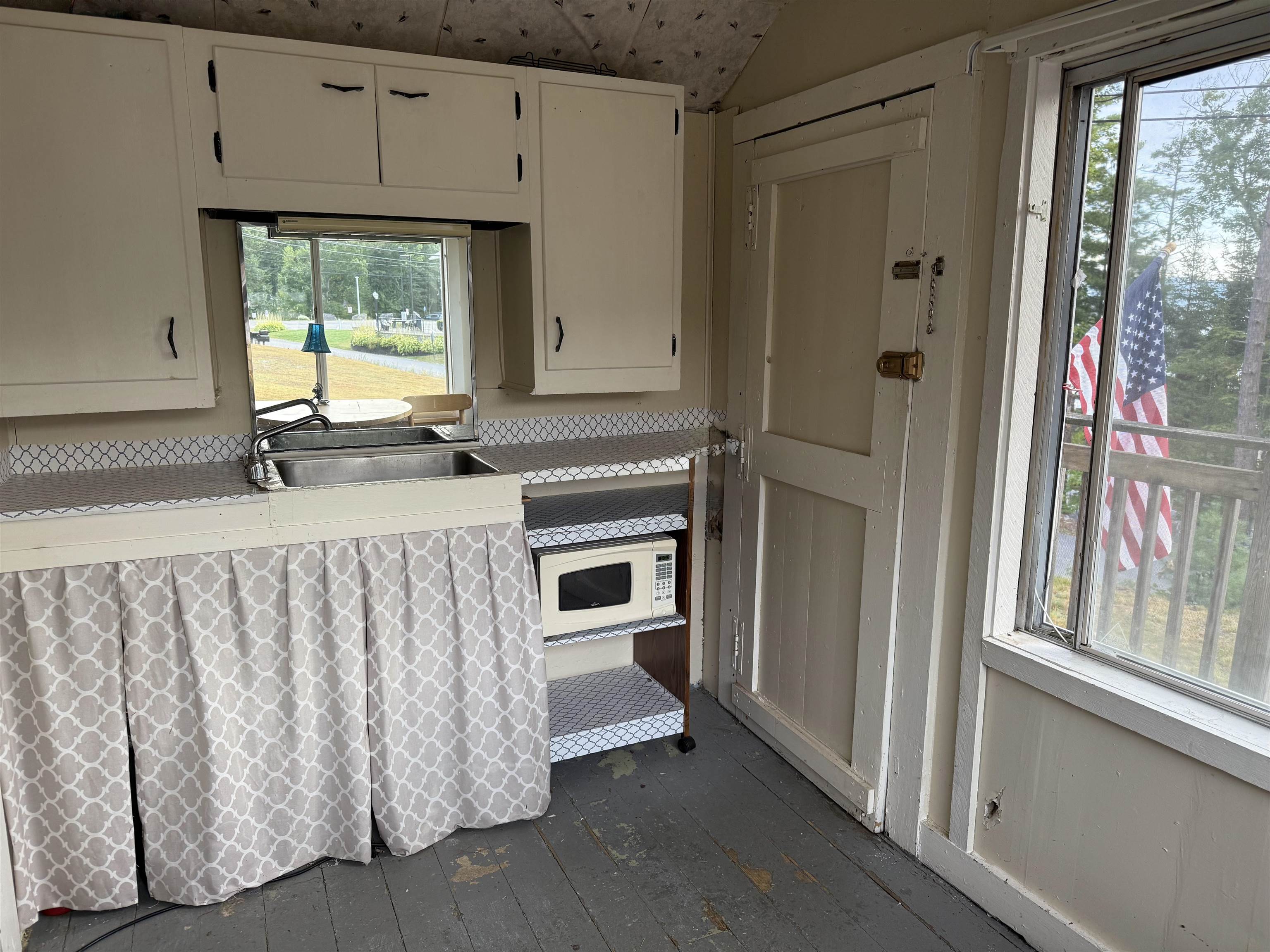 24 Dock Road Property Photo 5