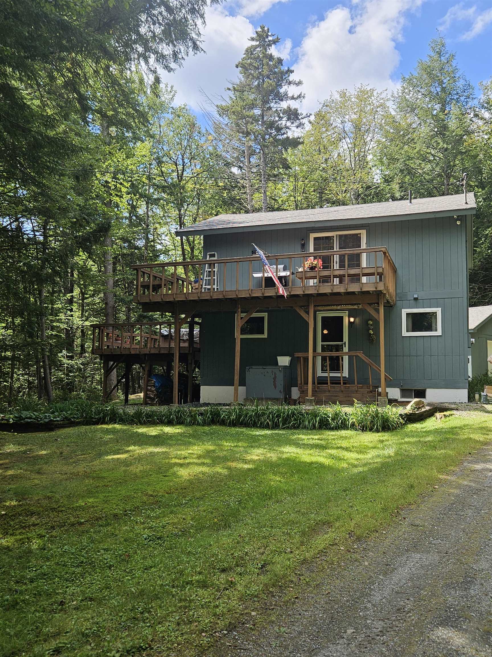 27 Country Court Property Photo 1
