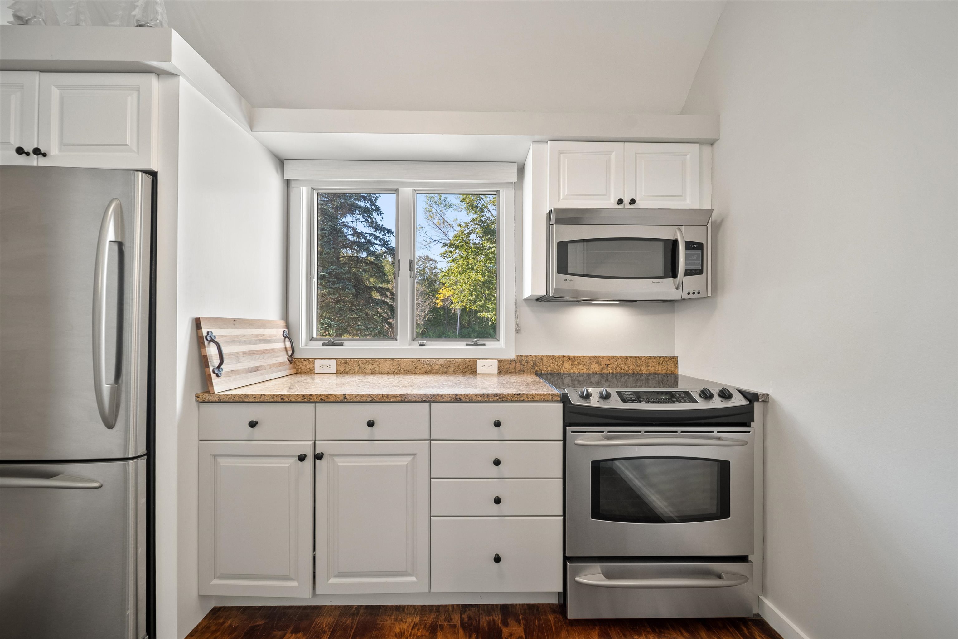 8 East Birch Road Property Photo 13