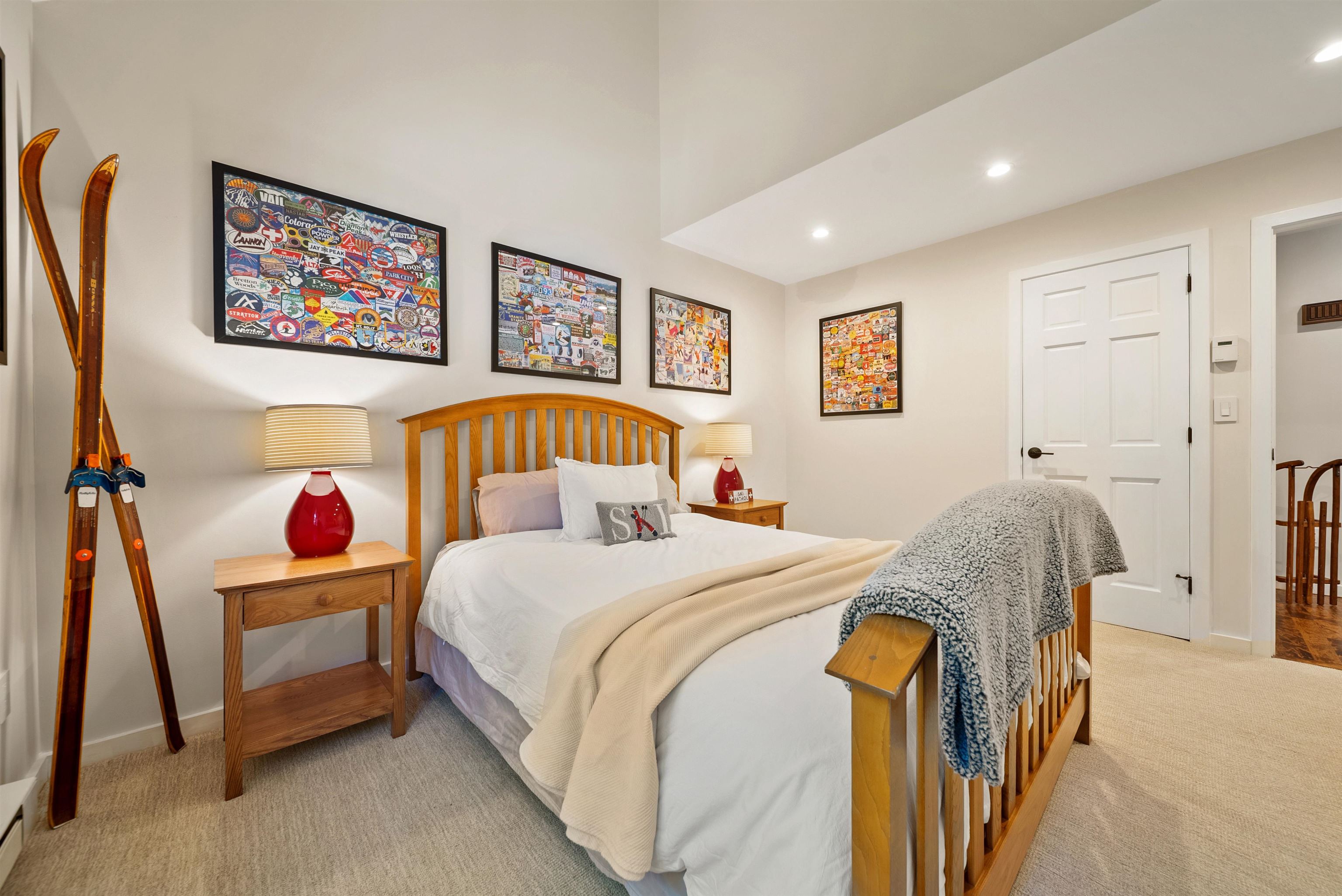 8 East Birch Road Property Photo 18