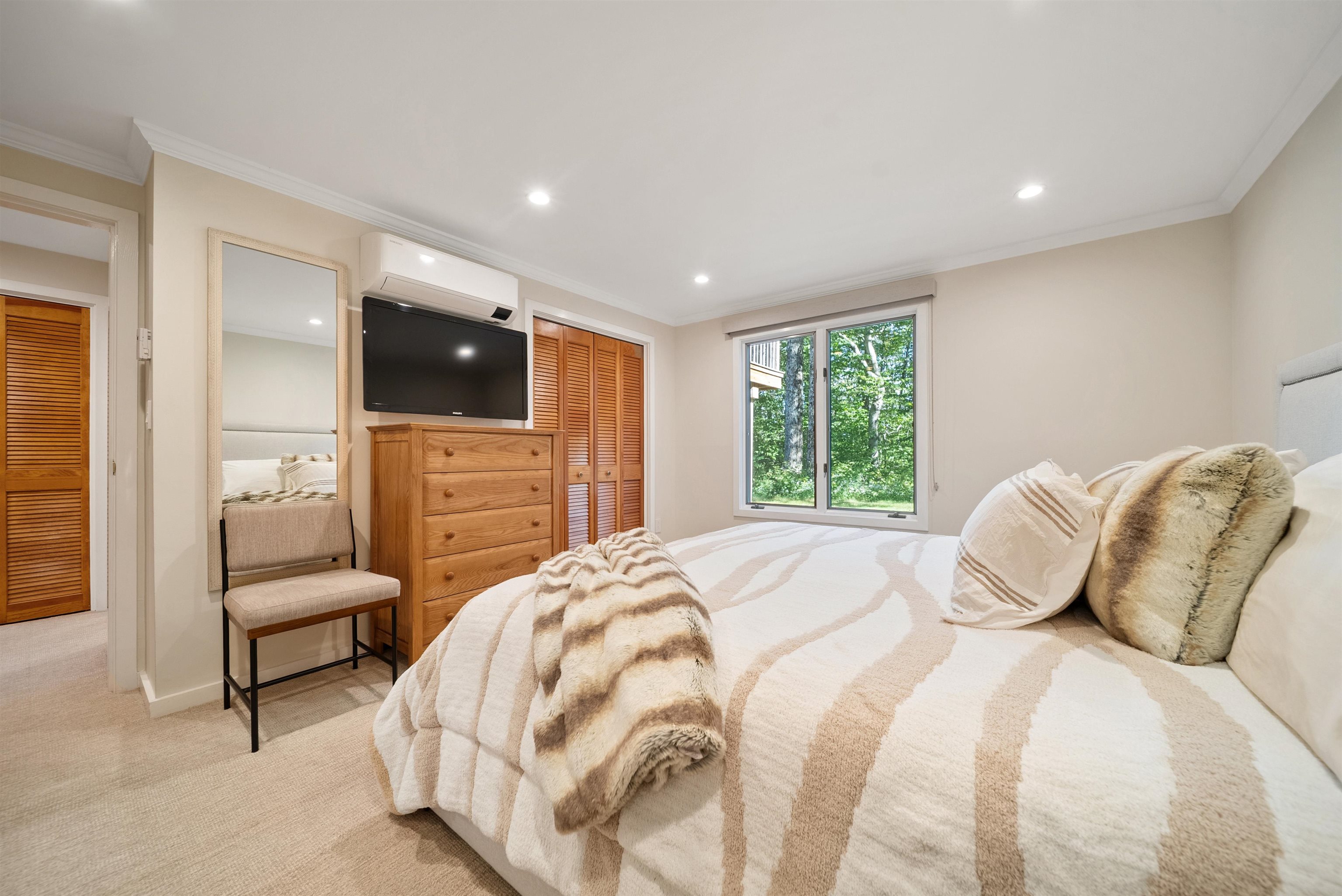 8 East Birch Road Property Photo 24