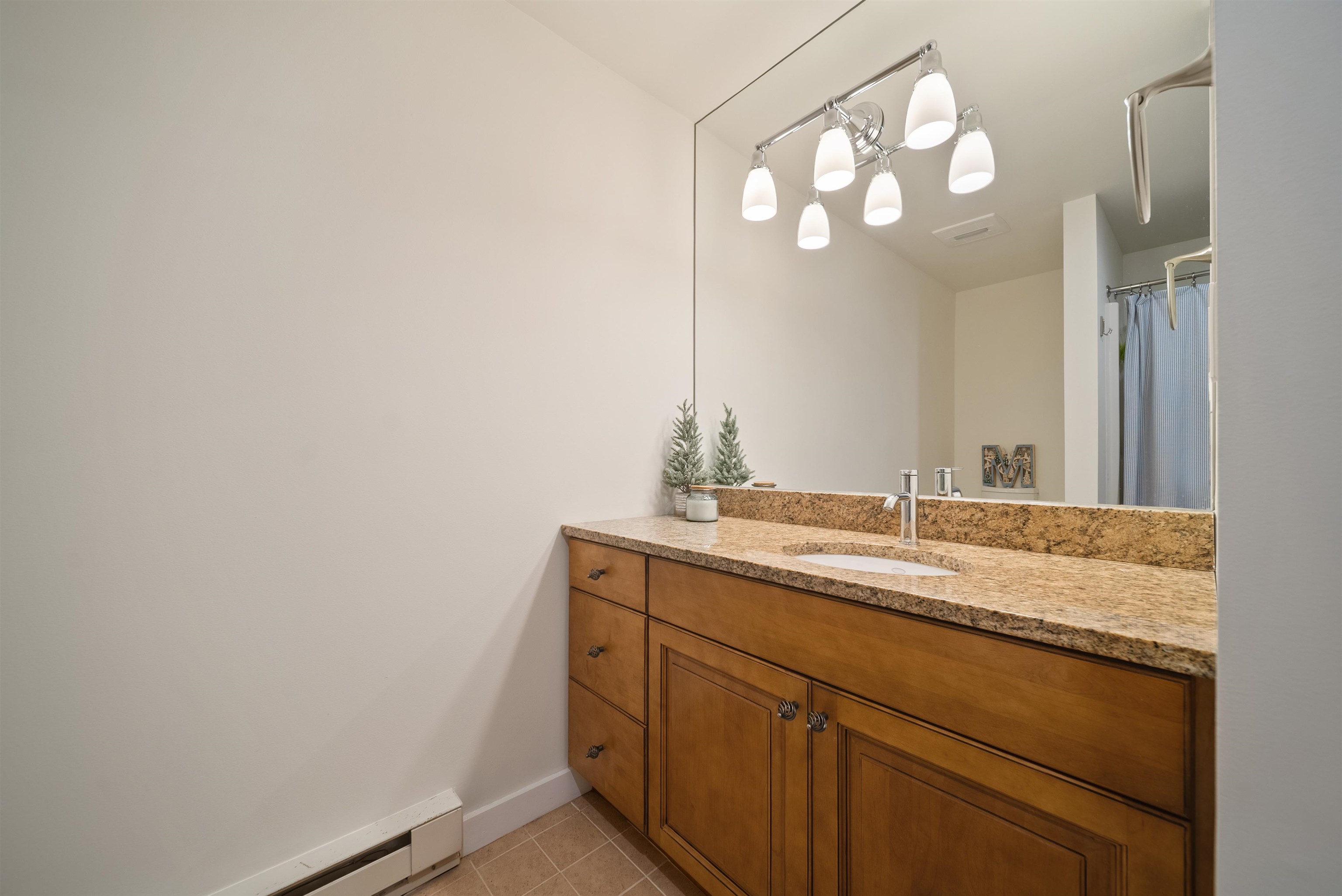 8 East Birch Road Property Photo 31