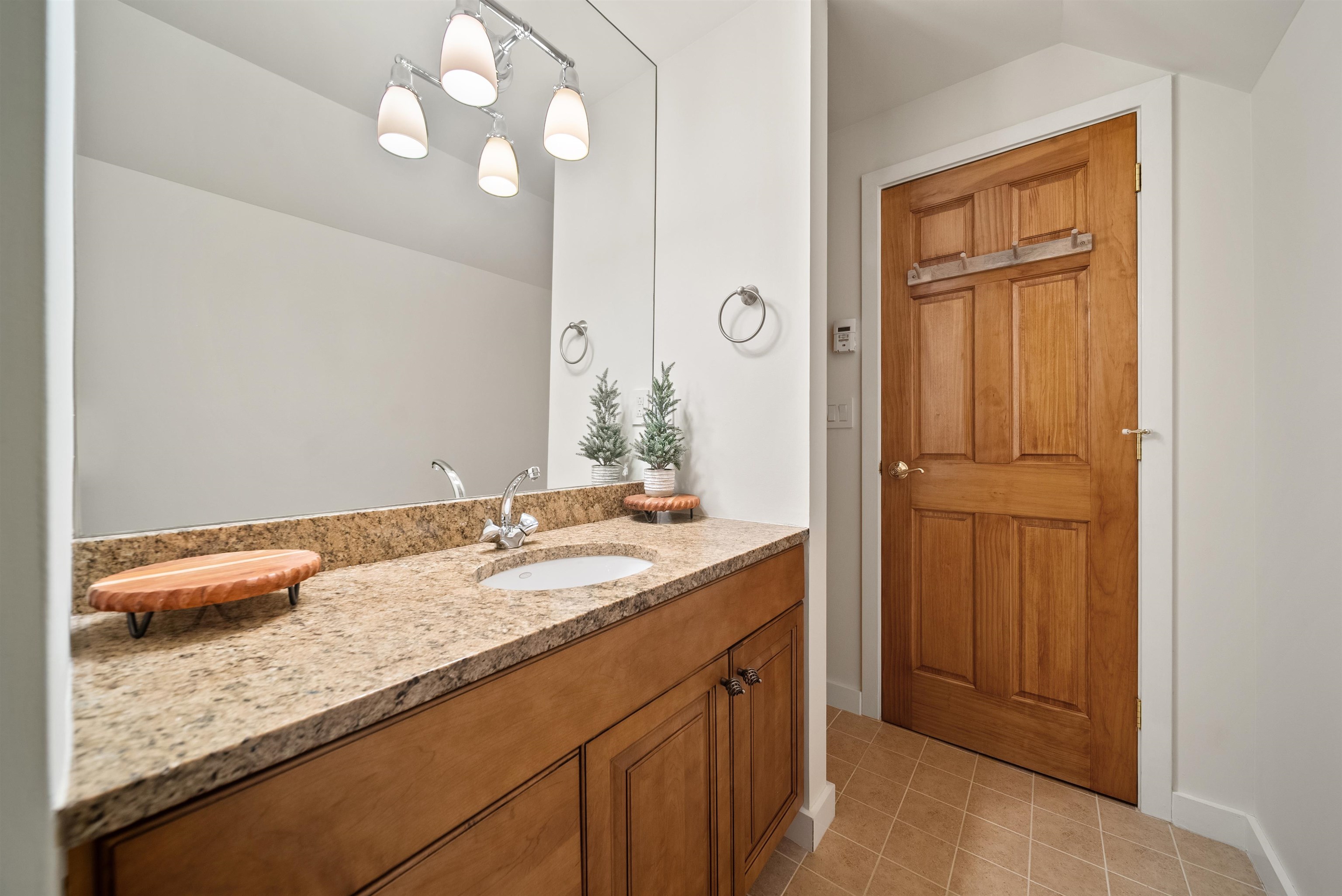 8 East Birch Road Property Photo 35