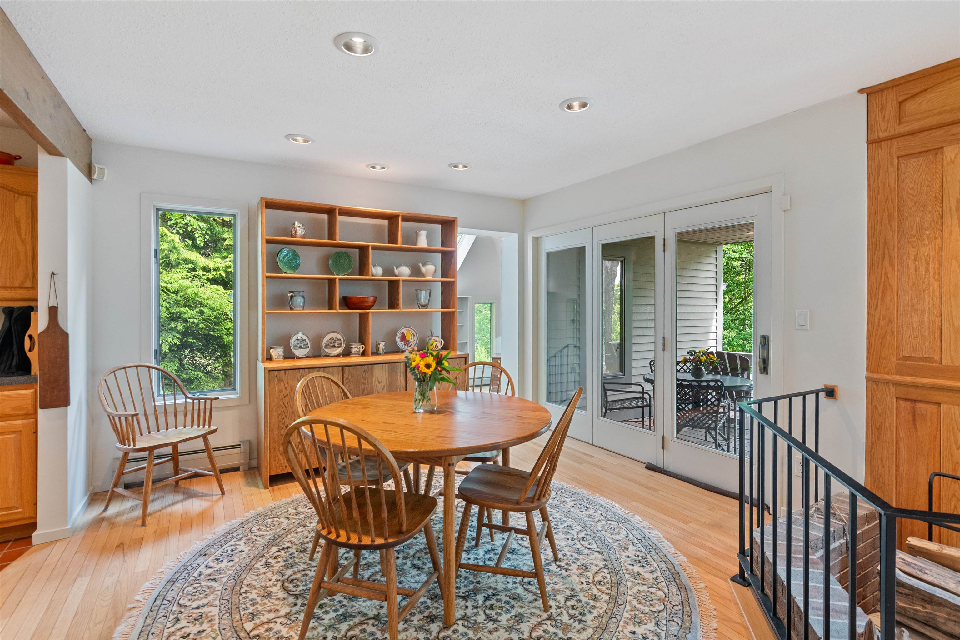 982 Brook Road Property Photo 7