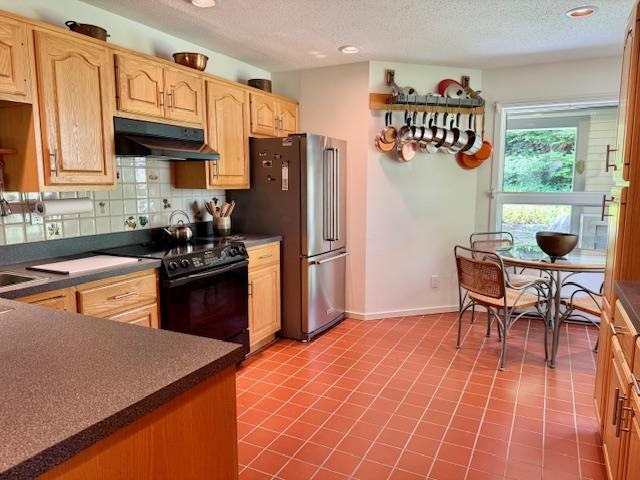 982 Brook Road Property Photo 13